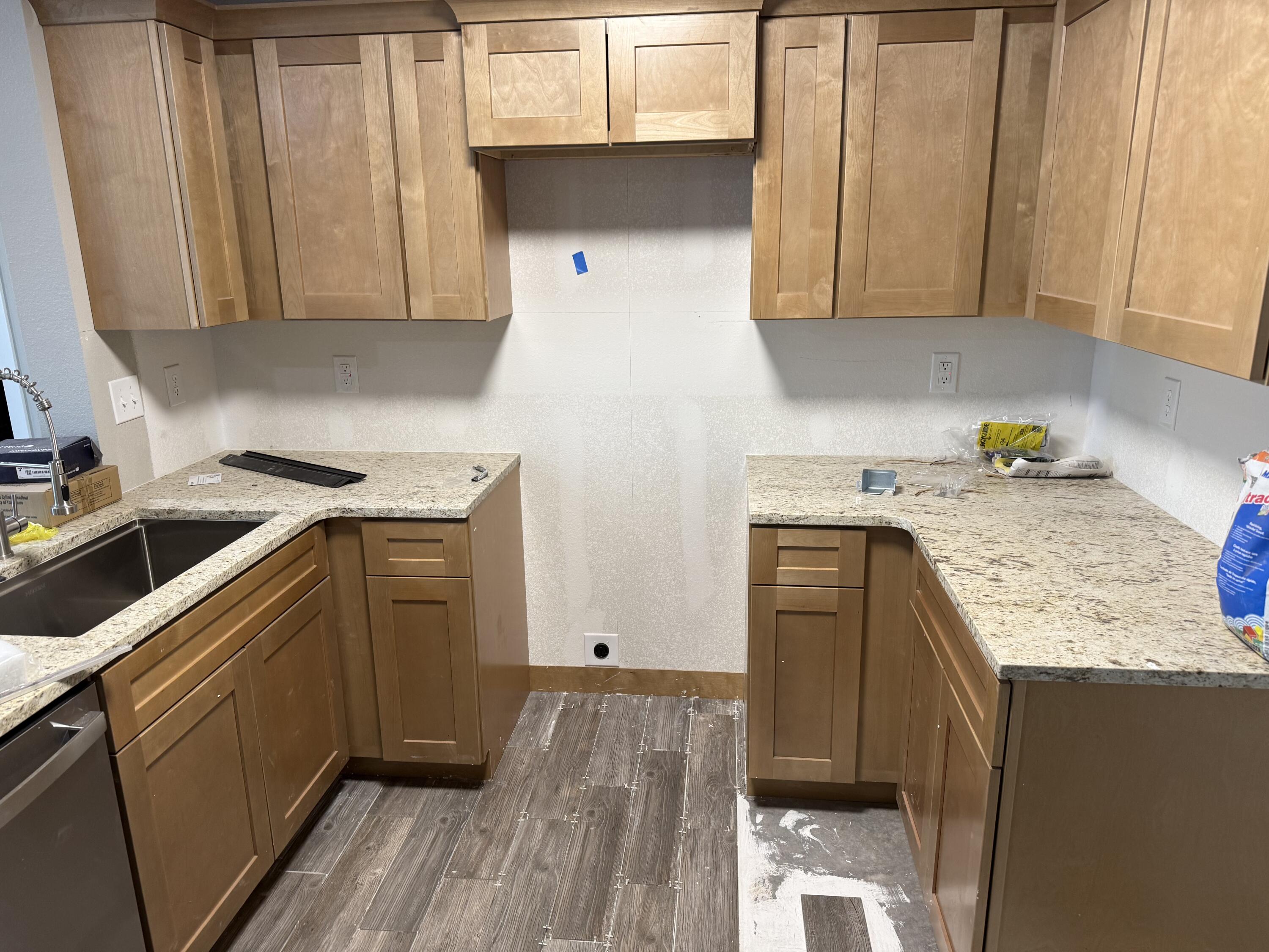 423 E Harris Avenue Property Photo 4