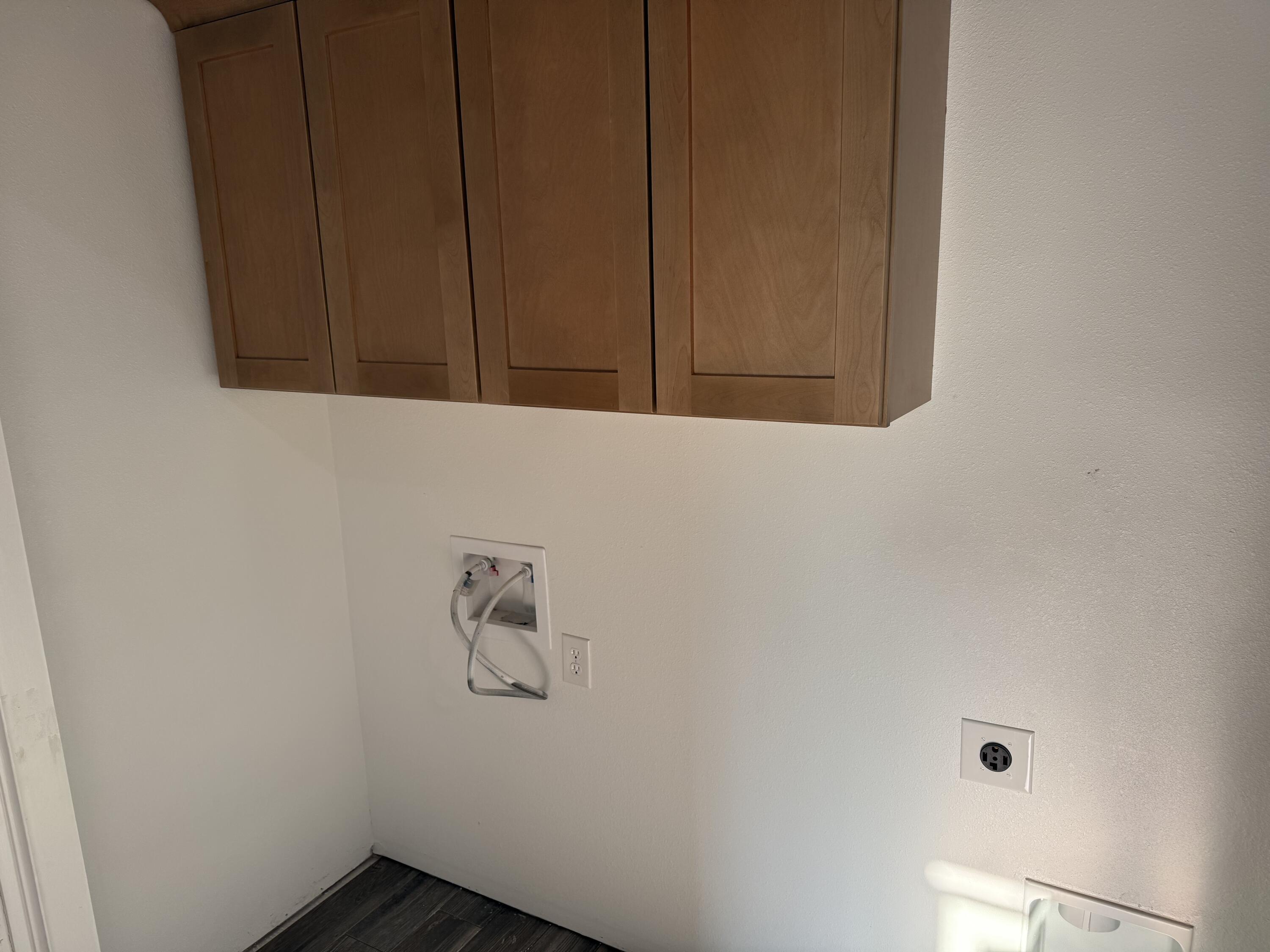 423 E Harris Avenue Property Photo 10