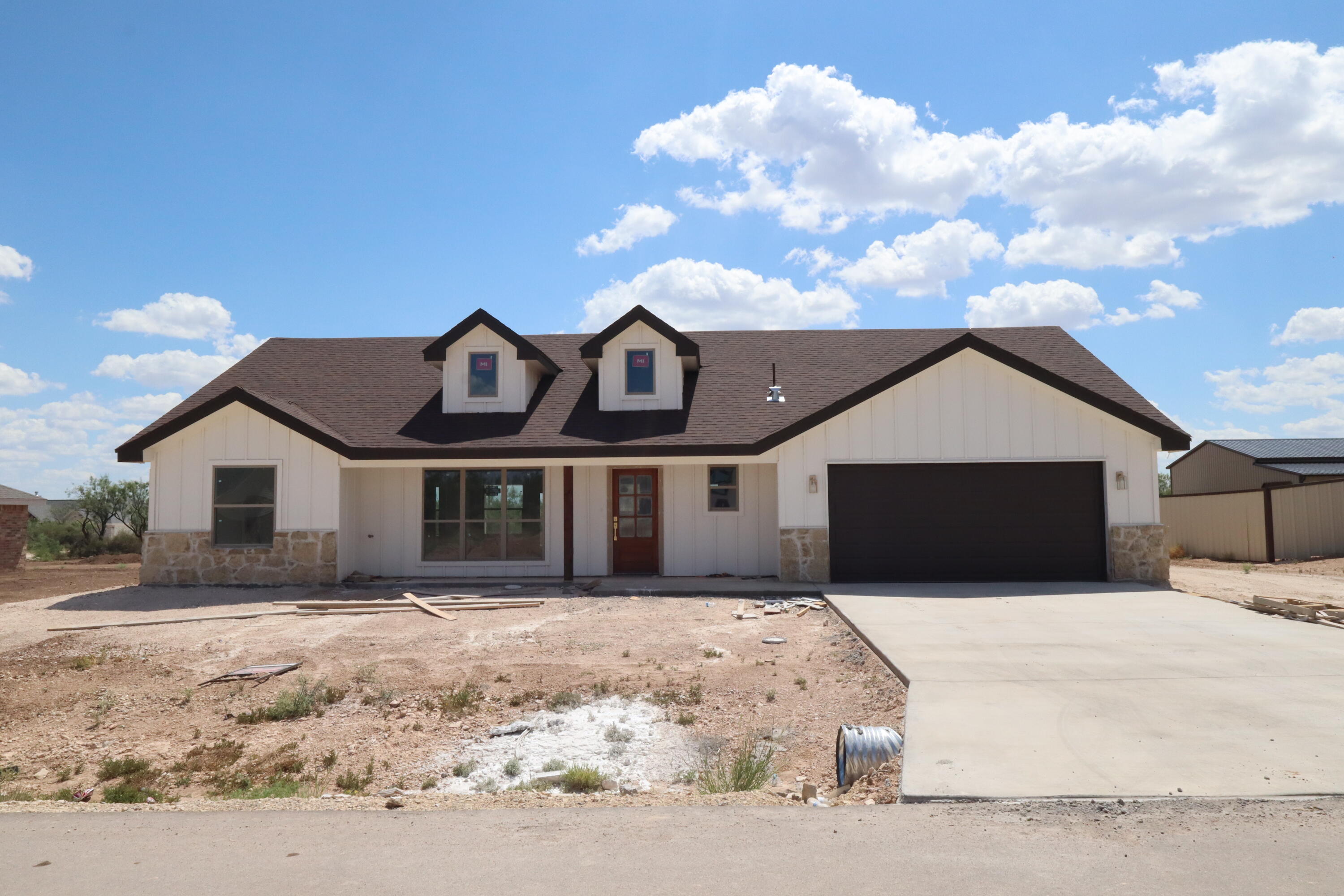 9737 Jaguar Trail Property Photo 1