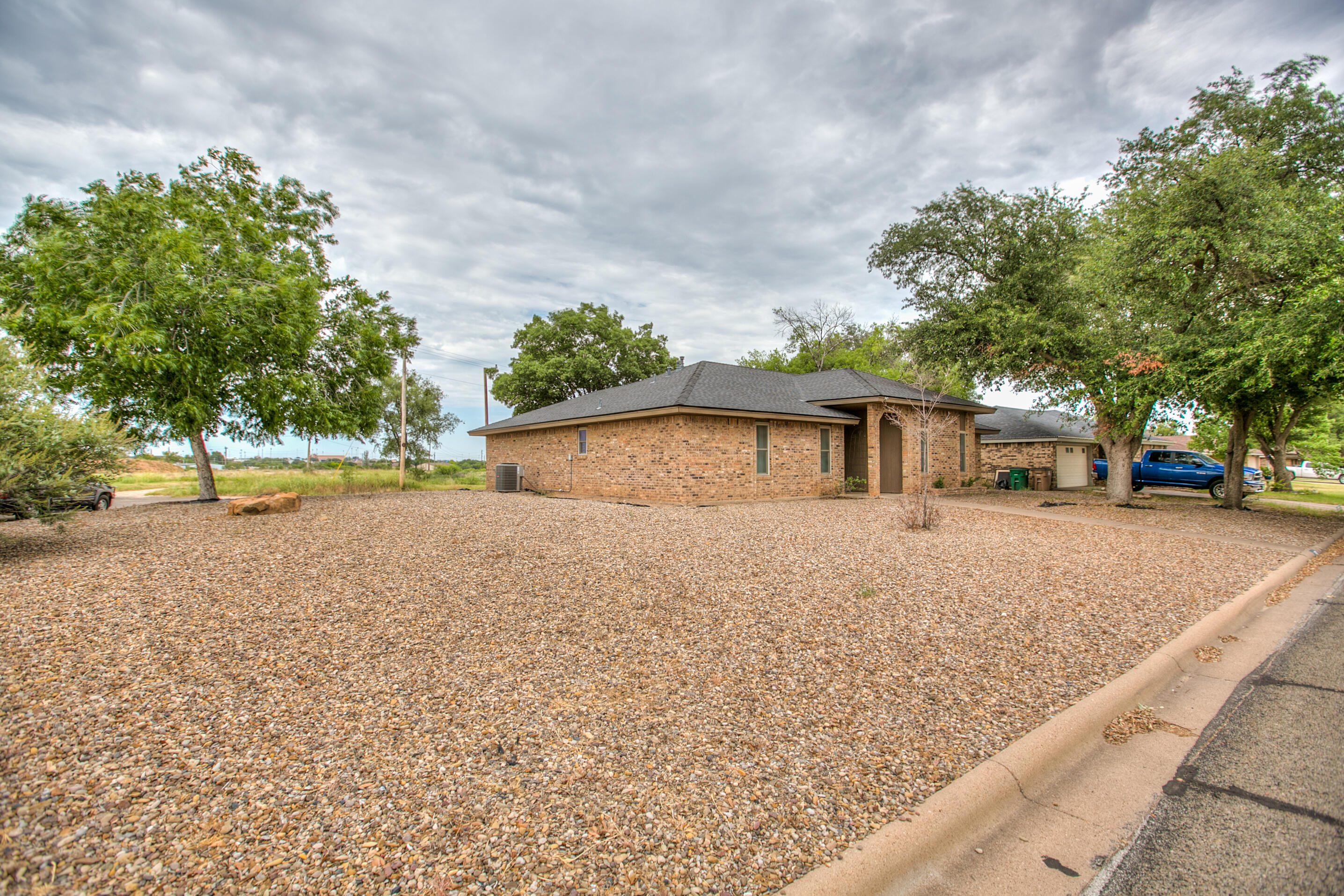 1806 Kansas Avenue Property Photo 2