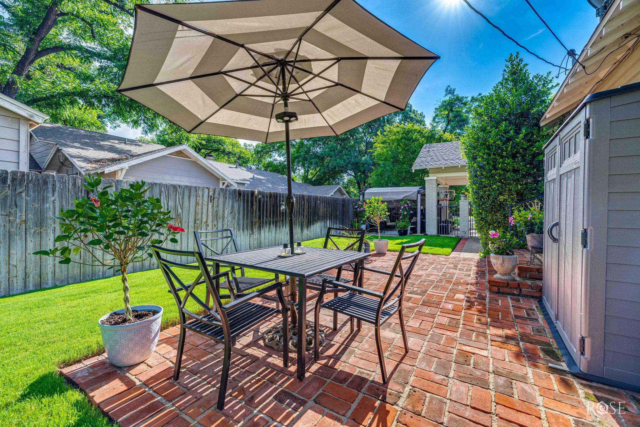 1327 Mackenzie Street Property Photo 40