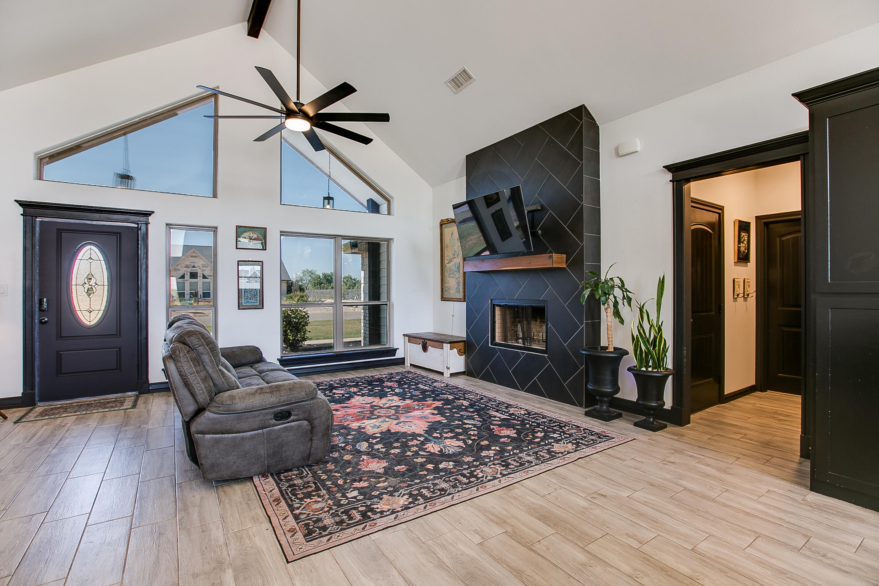 3544 Jaguar Trail Property Photo 5