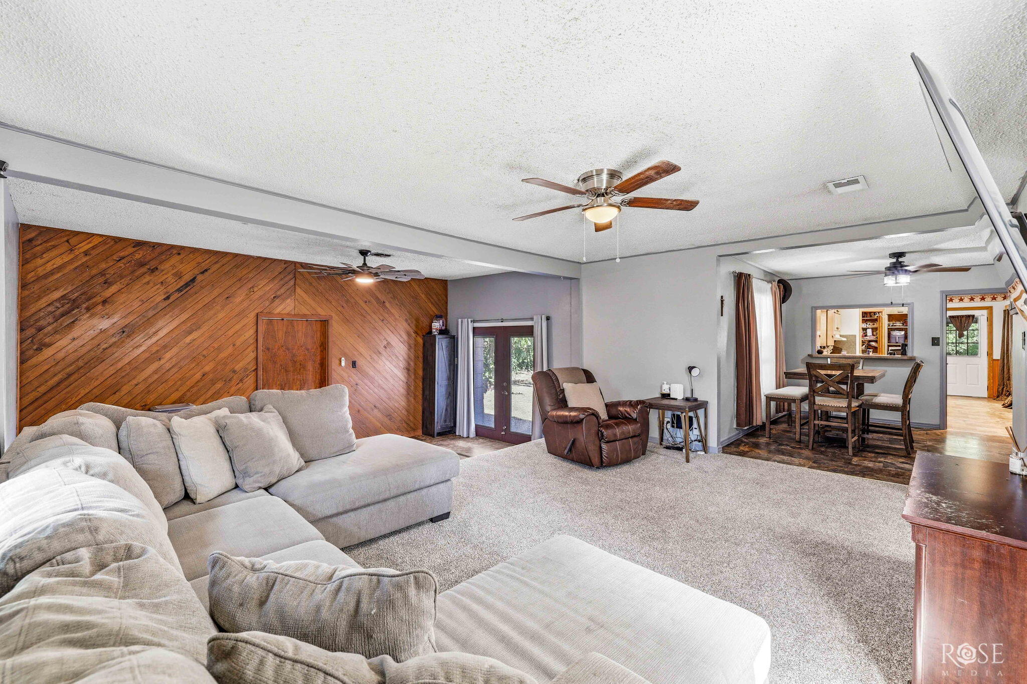2704 Waco Street Property Photo 8