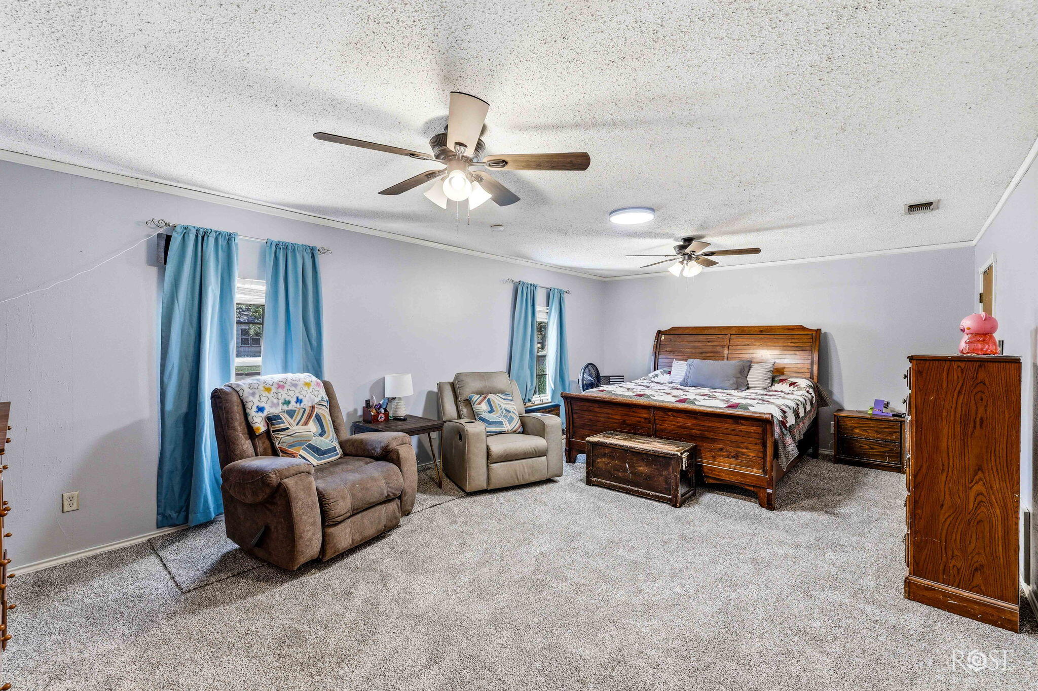 2704 Waco Street Property Photo 14