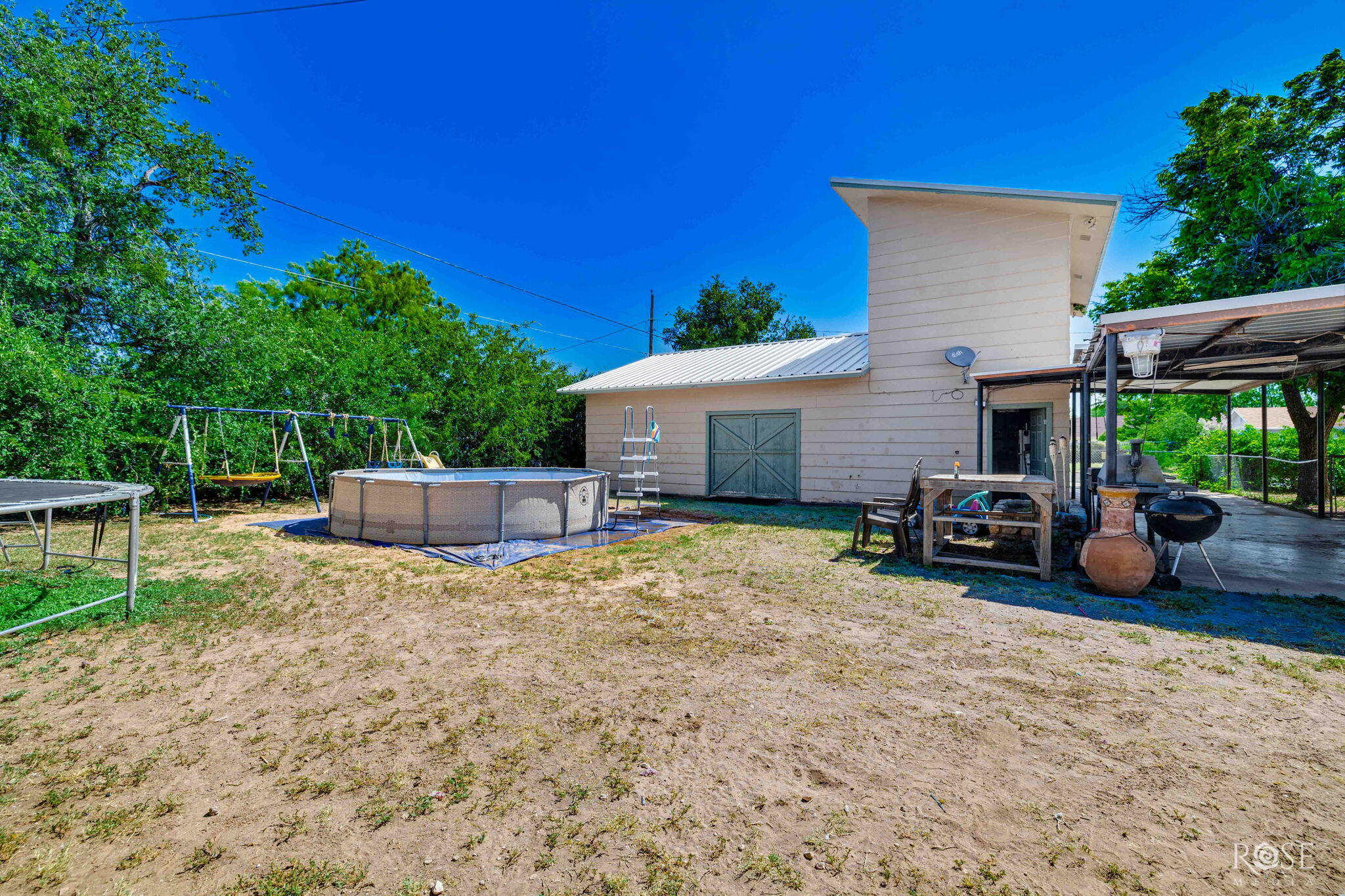2704 Waco Street Property Photo 25