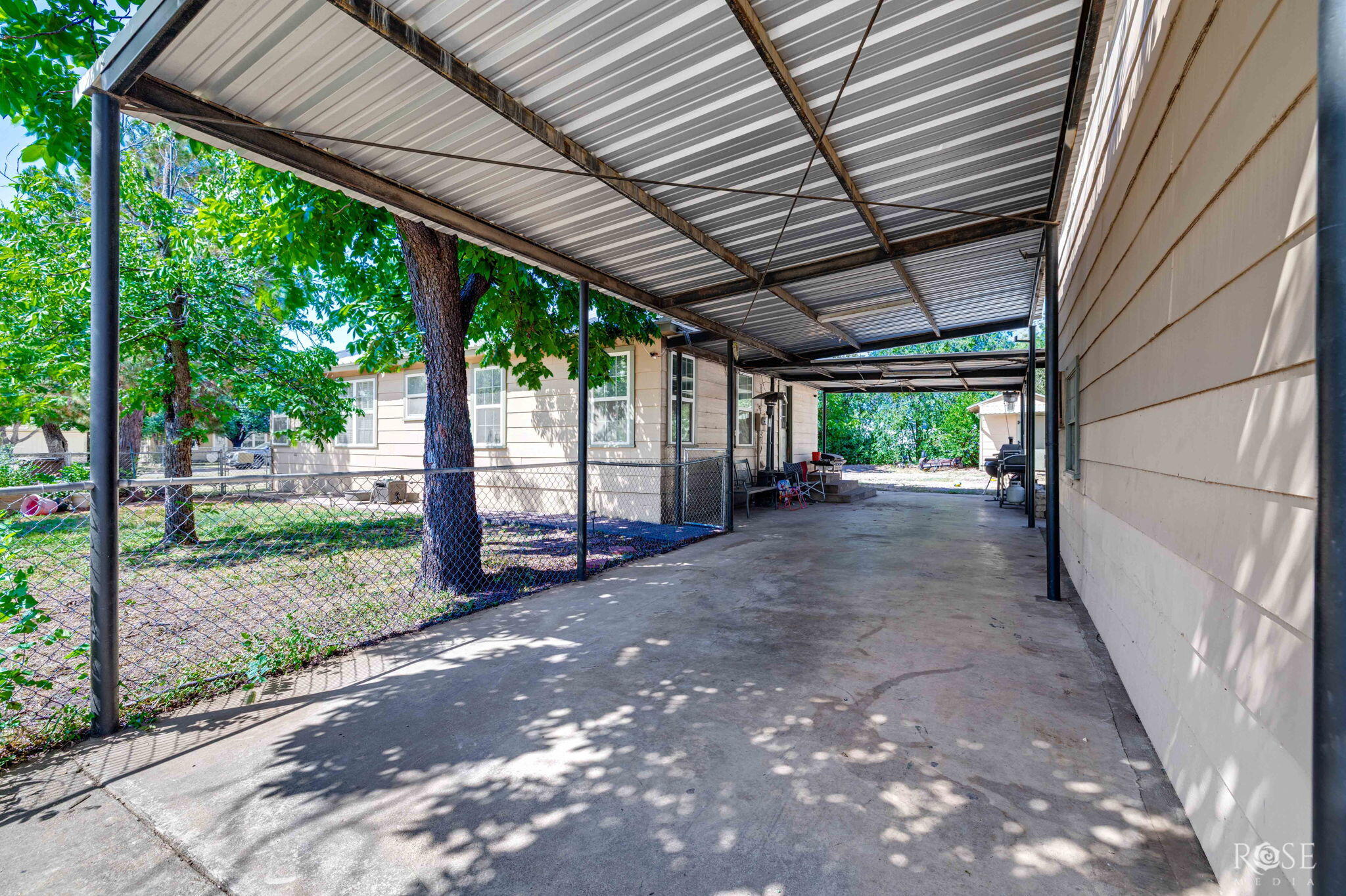 2704 Waco Street Property Photo 28