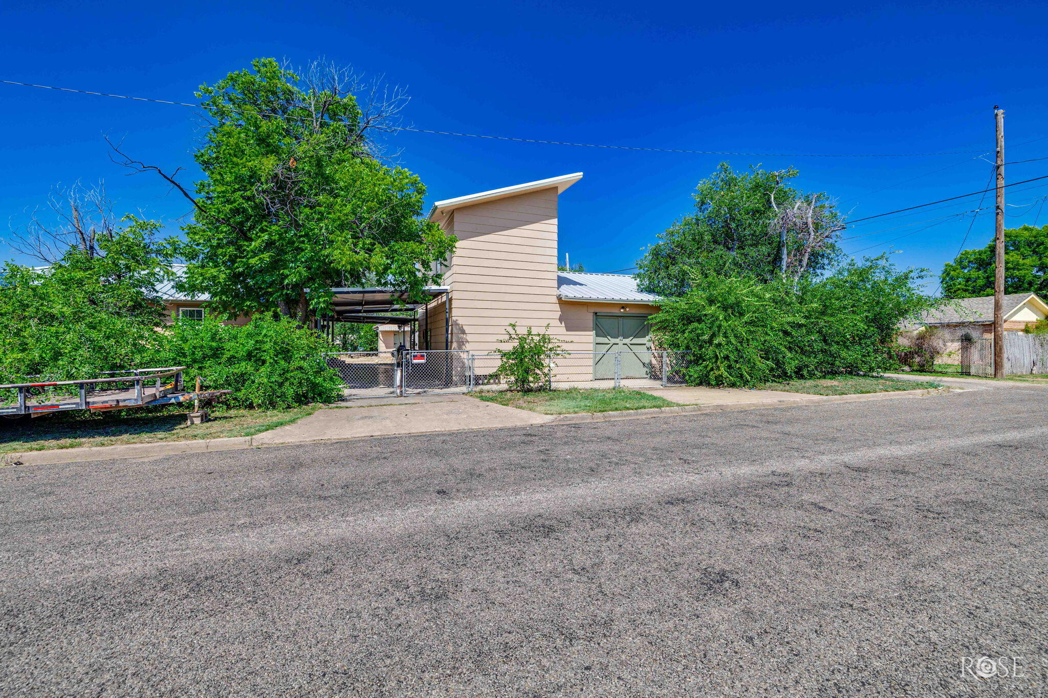 2704 Waco Street Property Photo 33