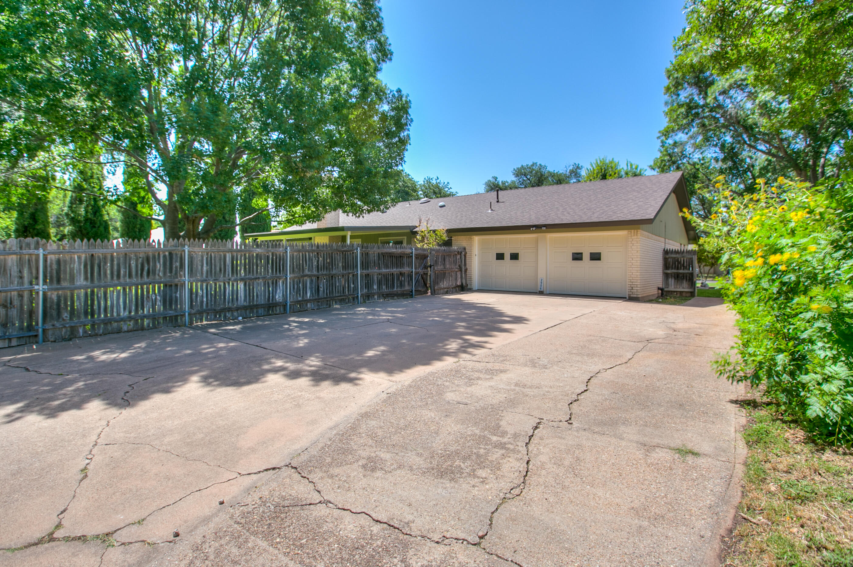 2906 Briargrove Lane Property Photo 43