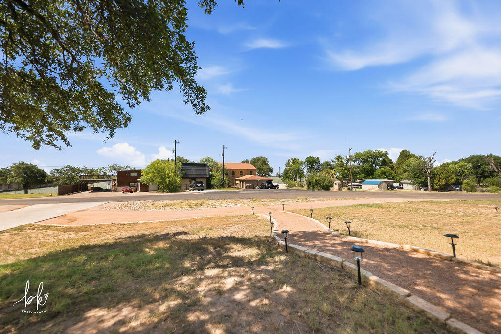 1902 Beaty Road Property Photo 20