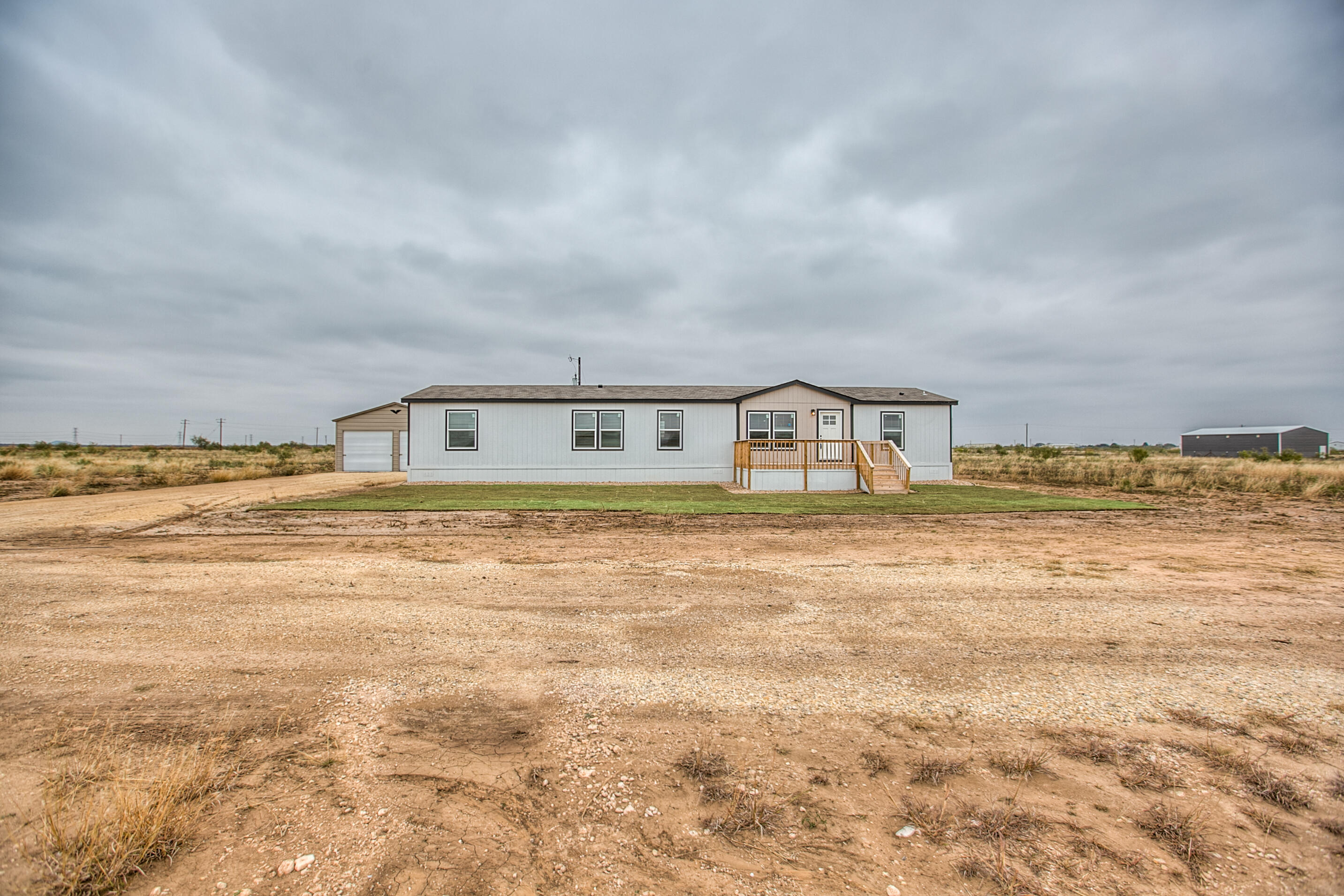 2088 W Fm 2105 Property Photo 3