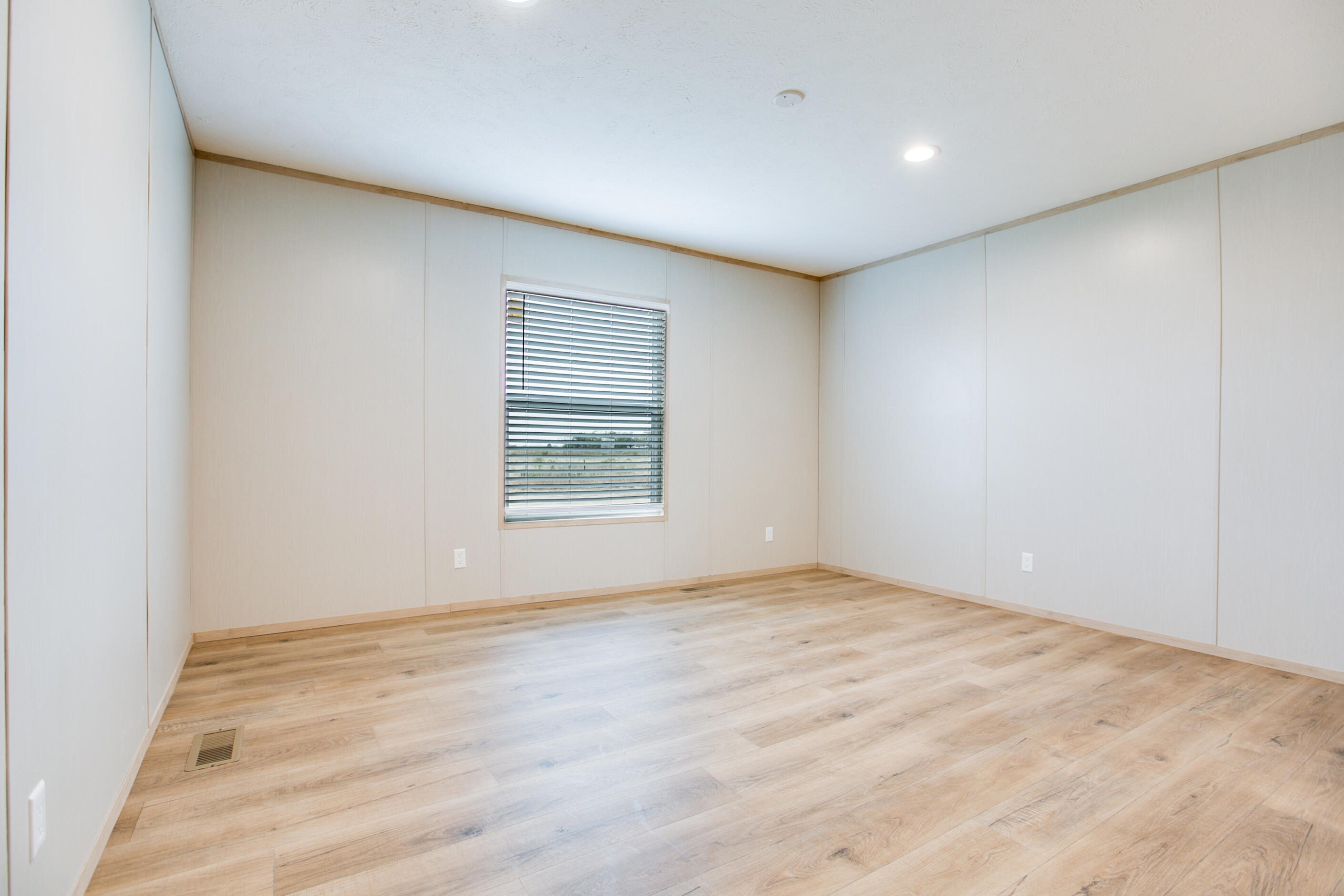 2088 W Fm 2105 Property Photo 15