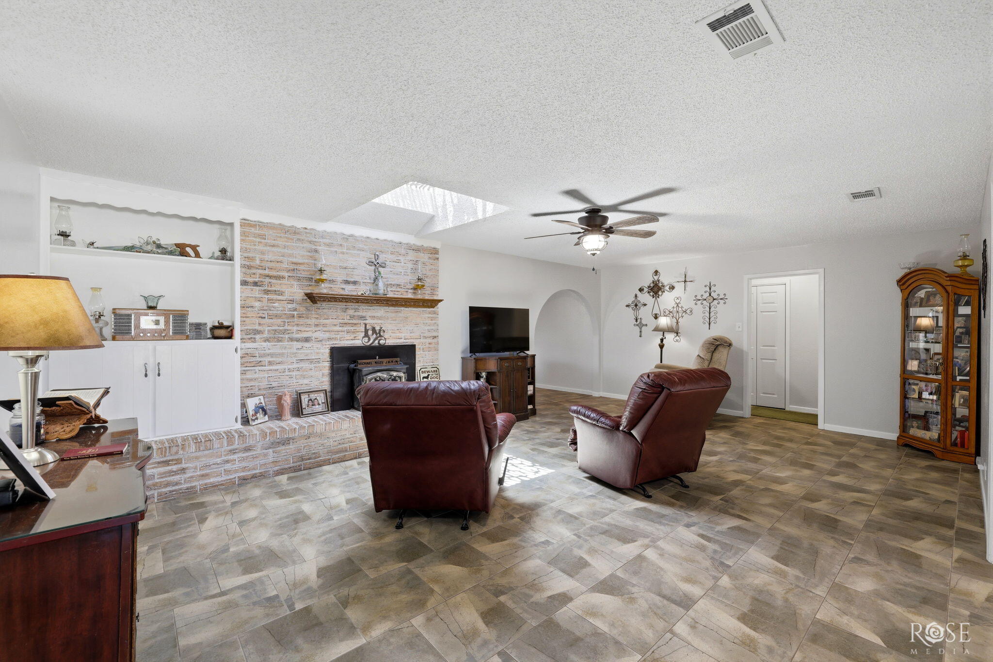 203 Tyler Terrace Drive Property Photo 5