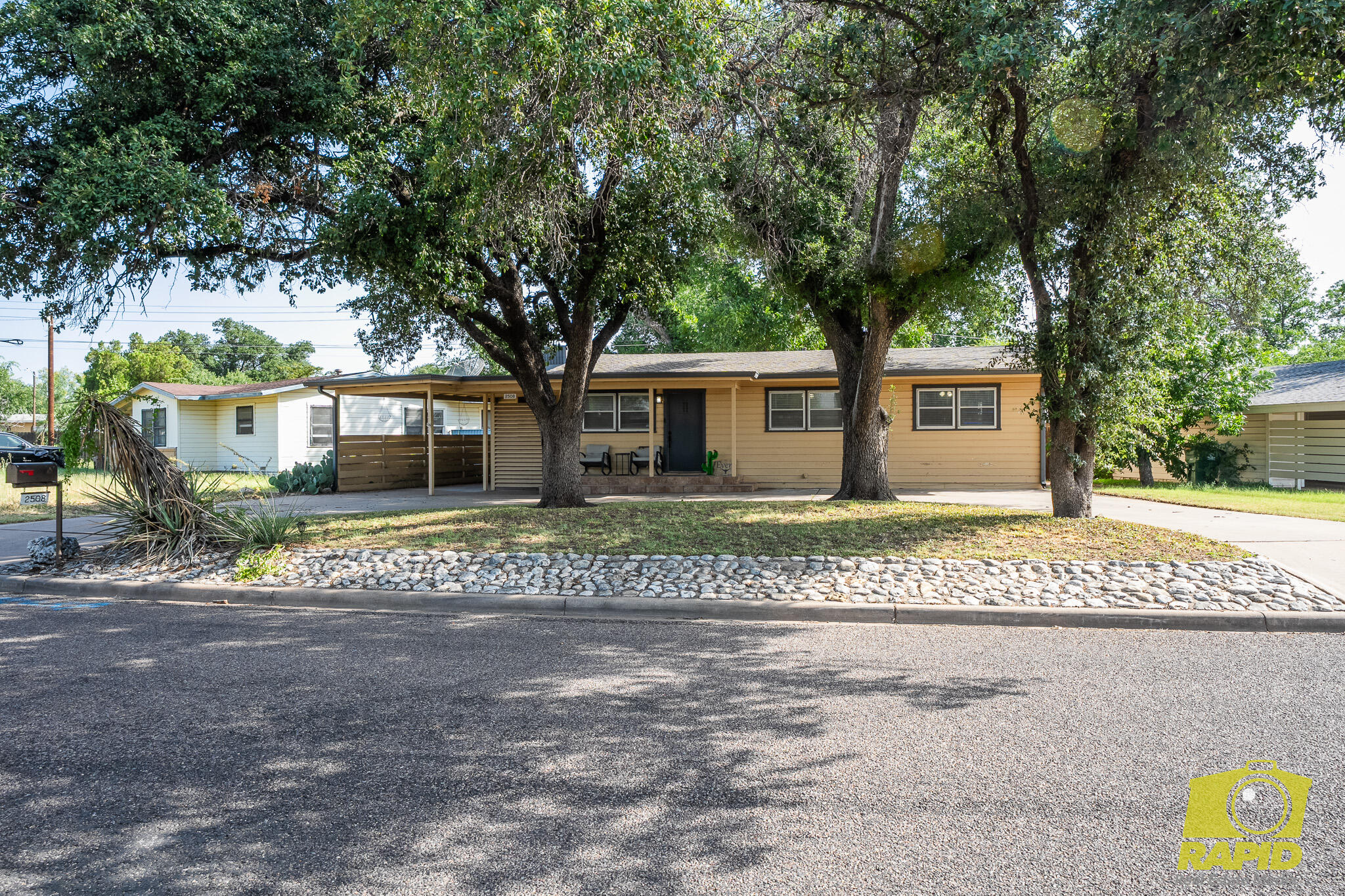 2508 Smu Avenue Property Photo 2