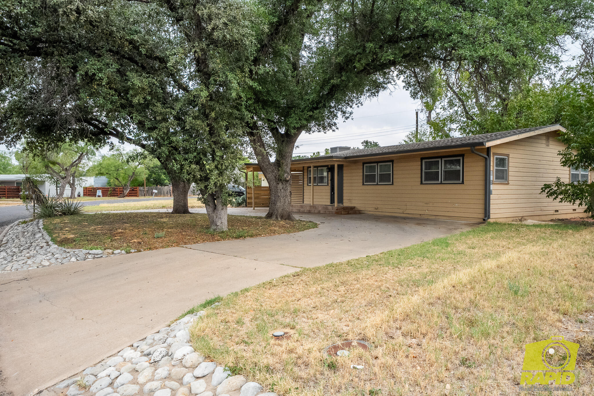 2508 Smu Avenue Property Photo 2