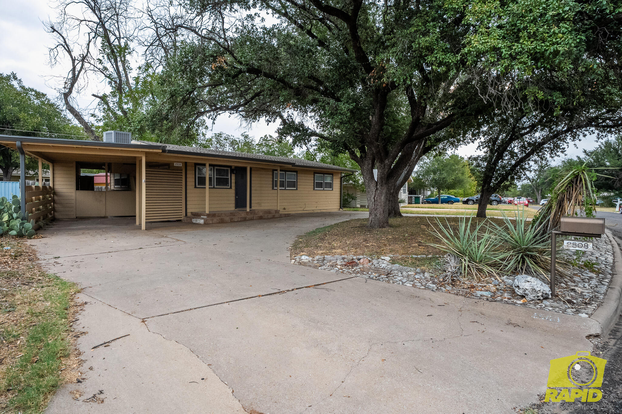 2508 Smu Avenue Property Photo 5