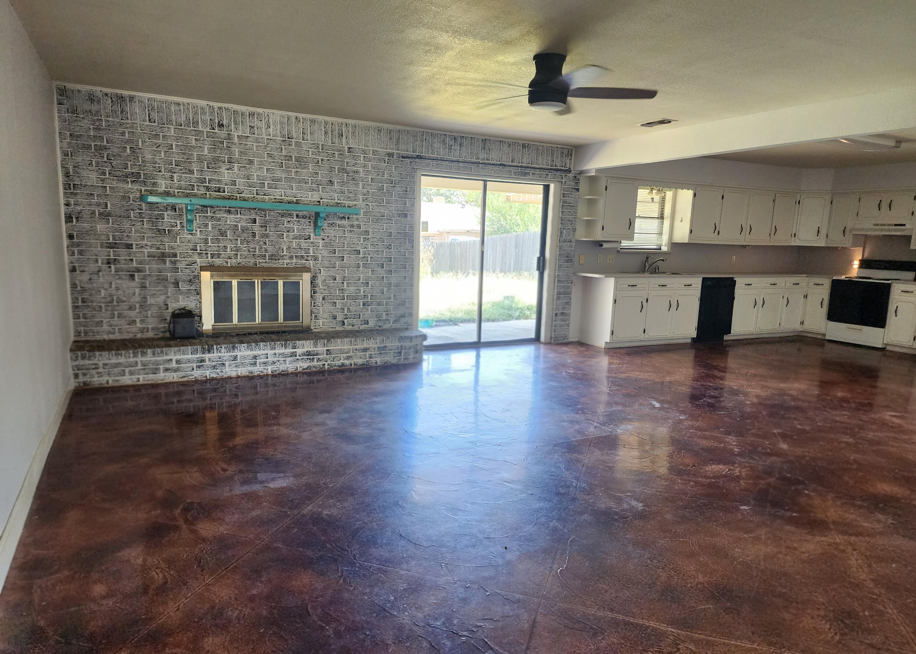 3218 Canyon Creek Drive Property Photo 2