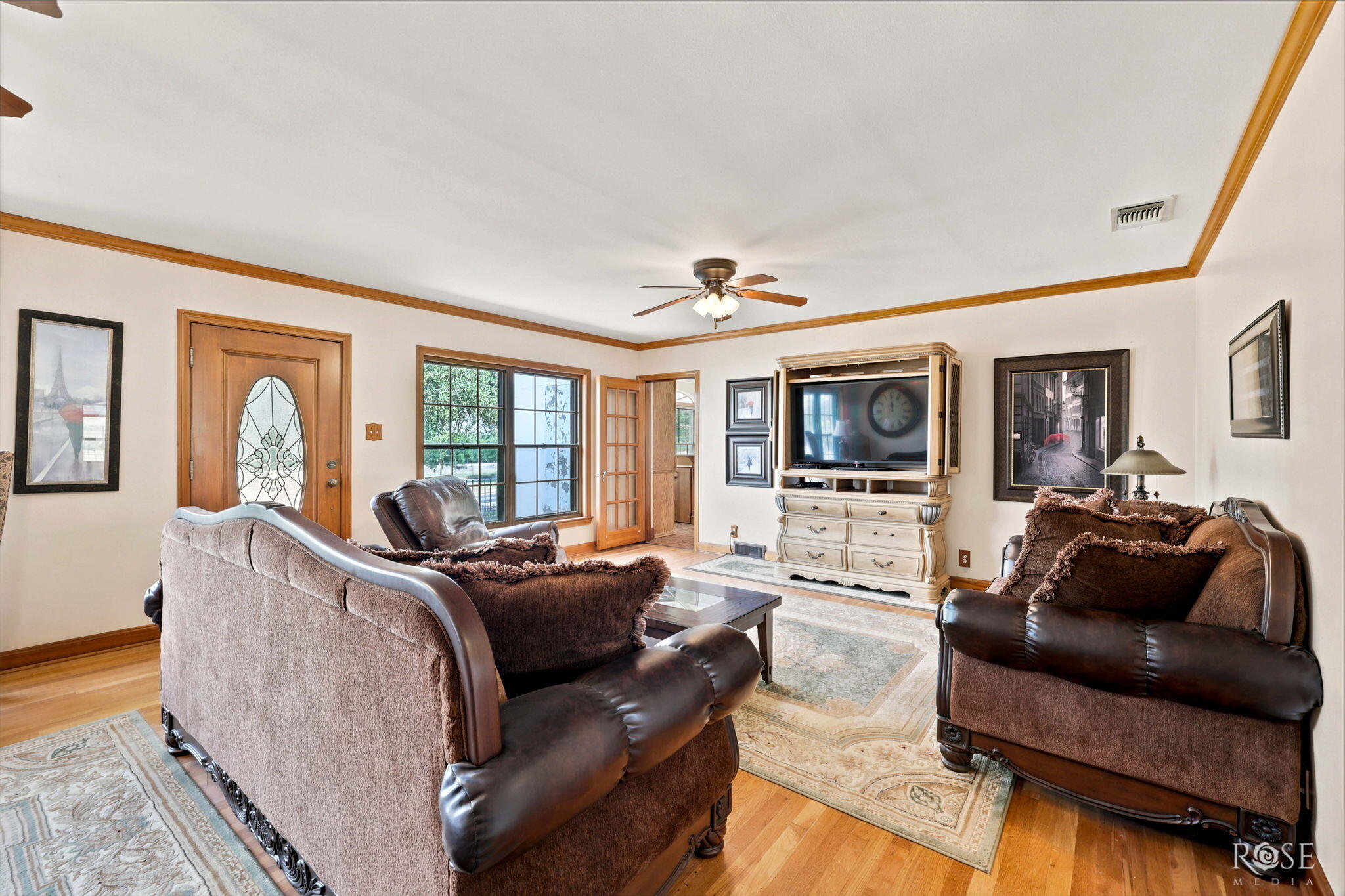 302 S Broadway Street Property Photo 7