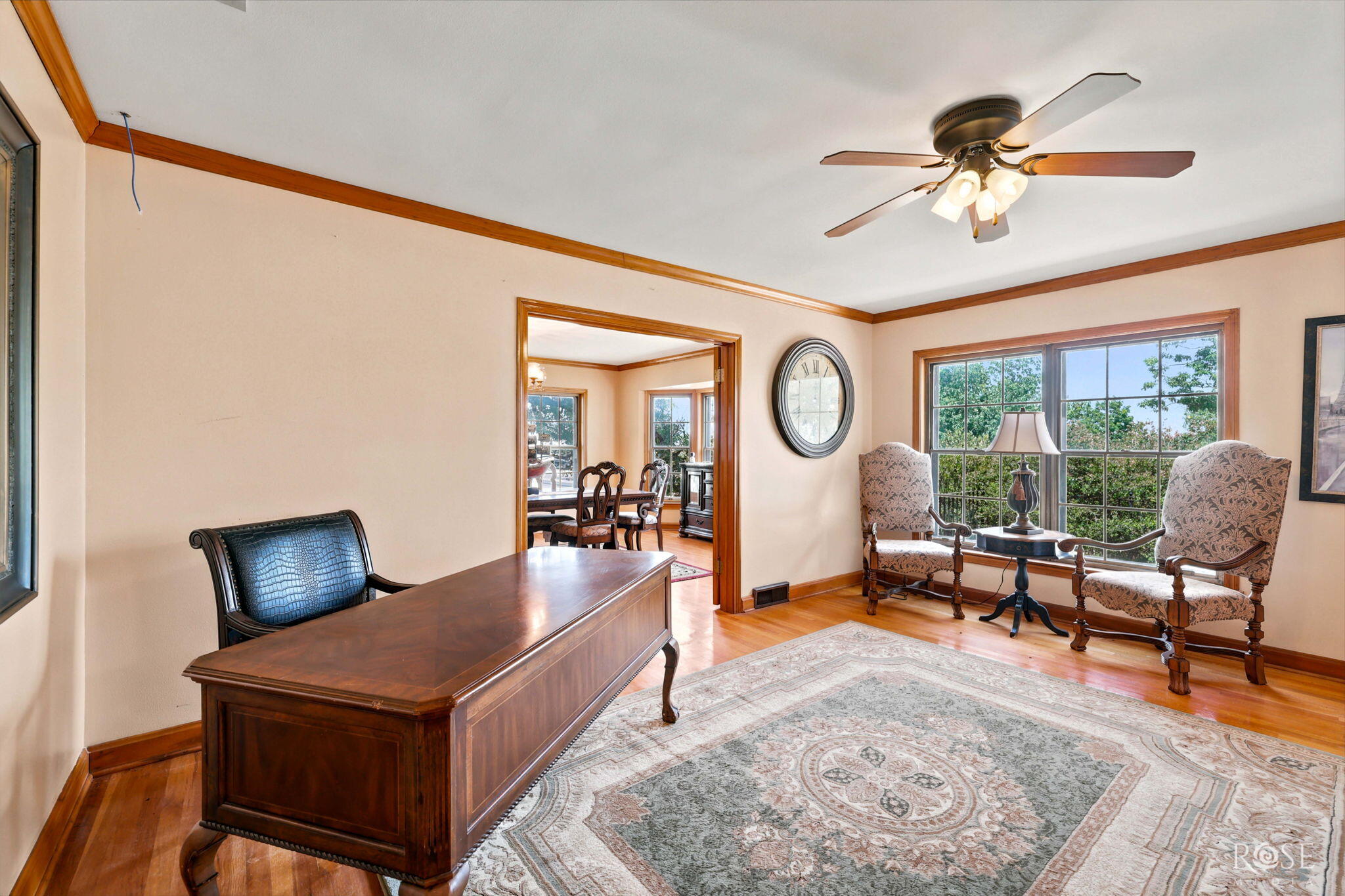 302 S Broadway Street Property Photo 8