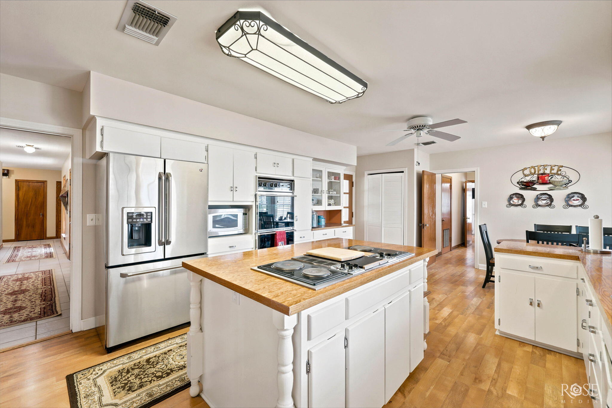 302 S Broadway Street Property Photo 11