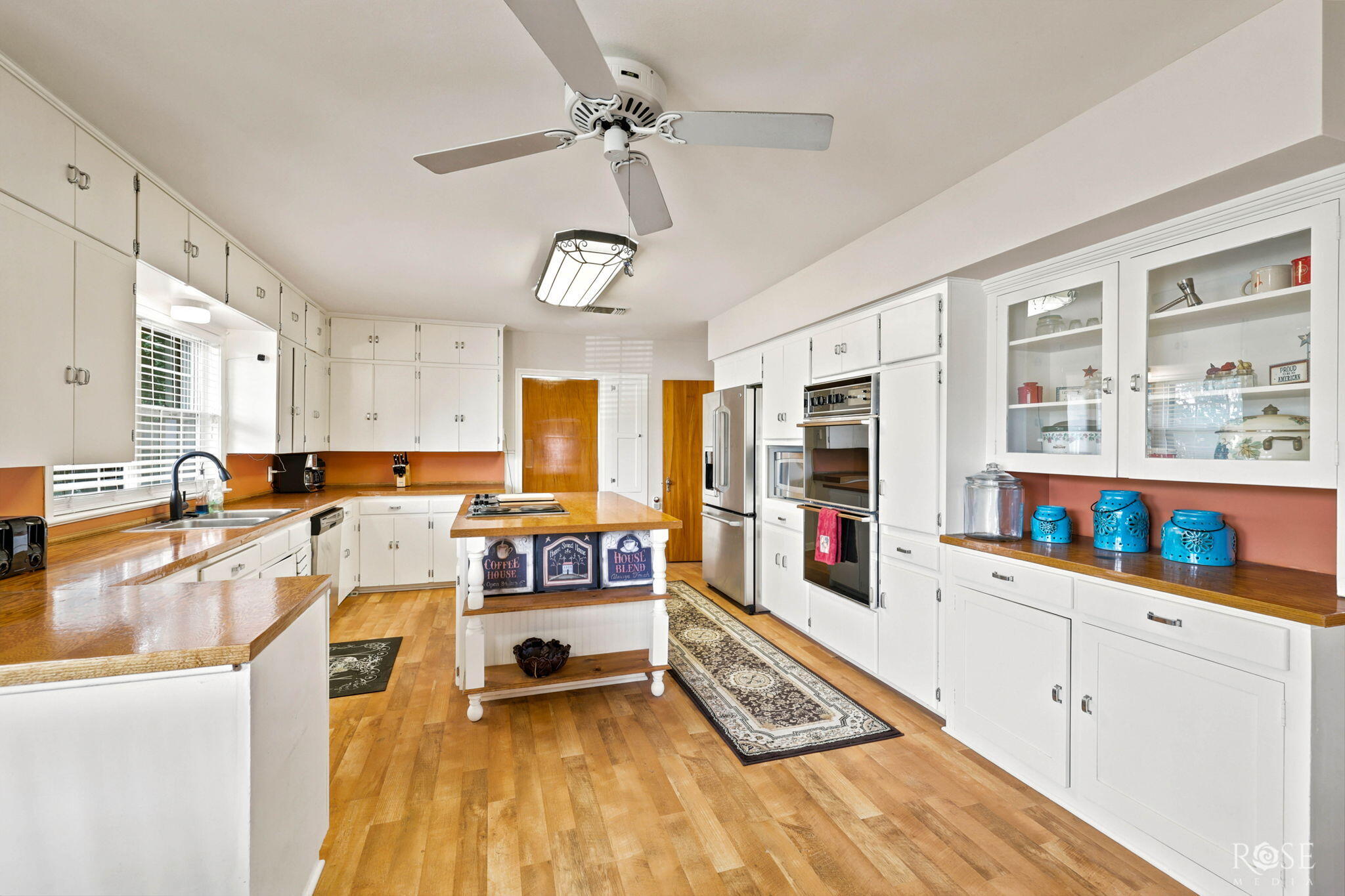 302 S Broadway Street Property Photo 12