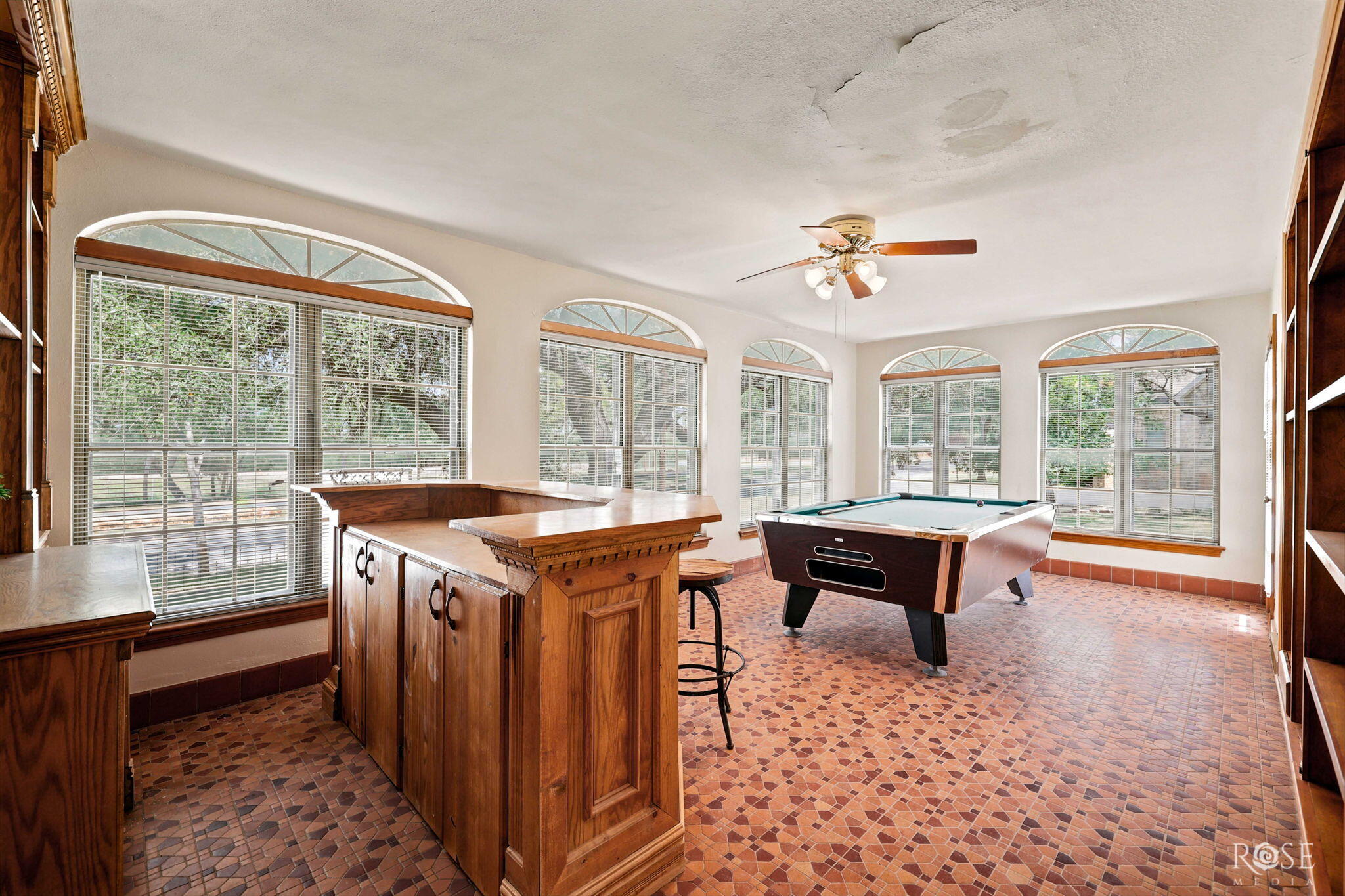 302 S Broadway Street Property Photo 17