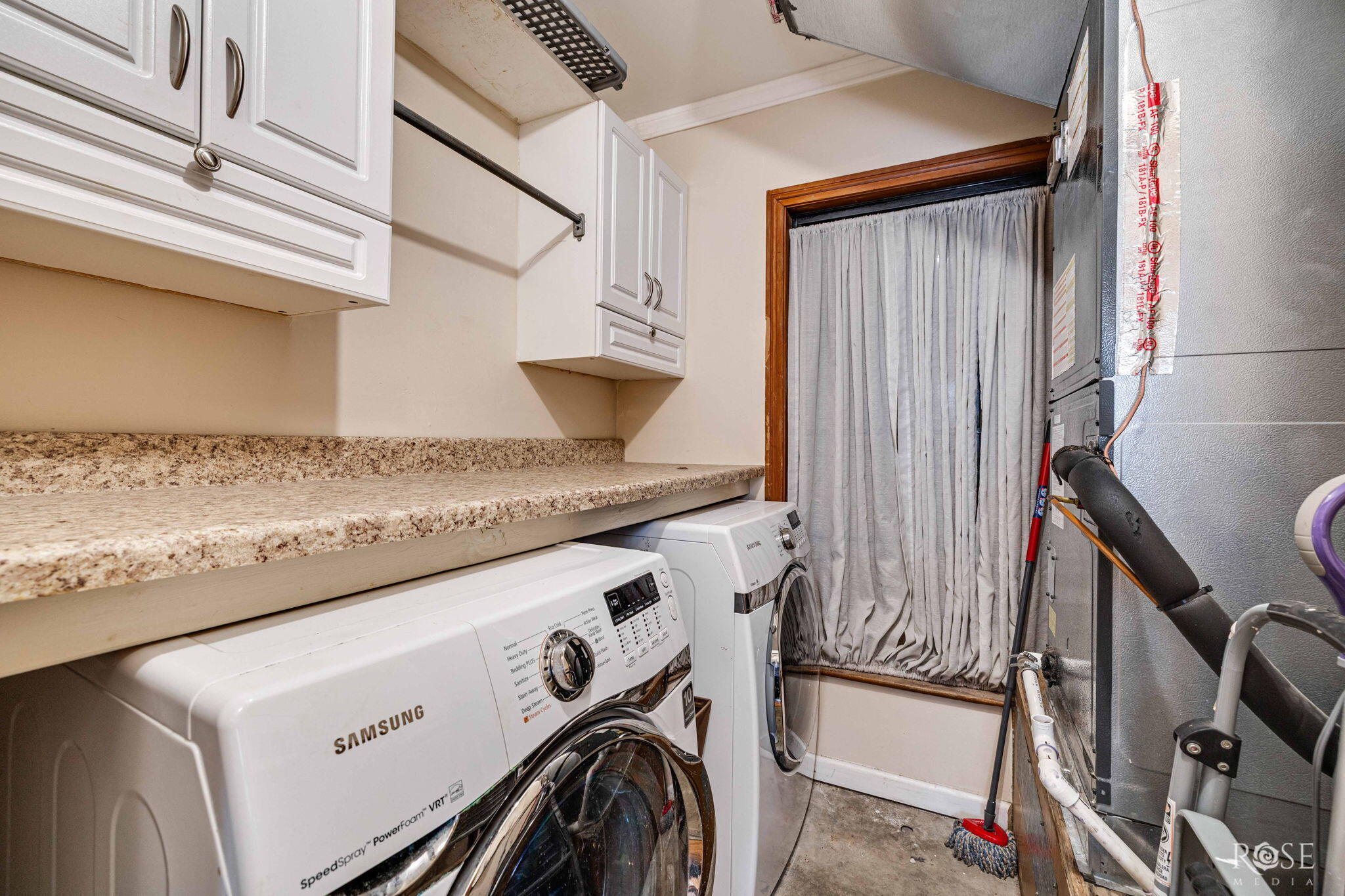 302 S Broadway Street Property Photo 26