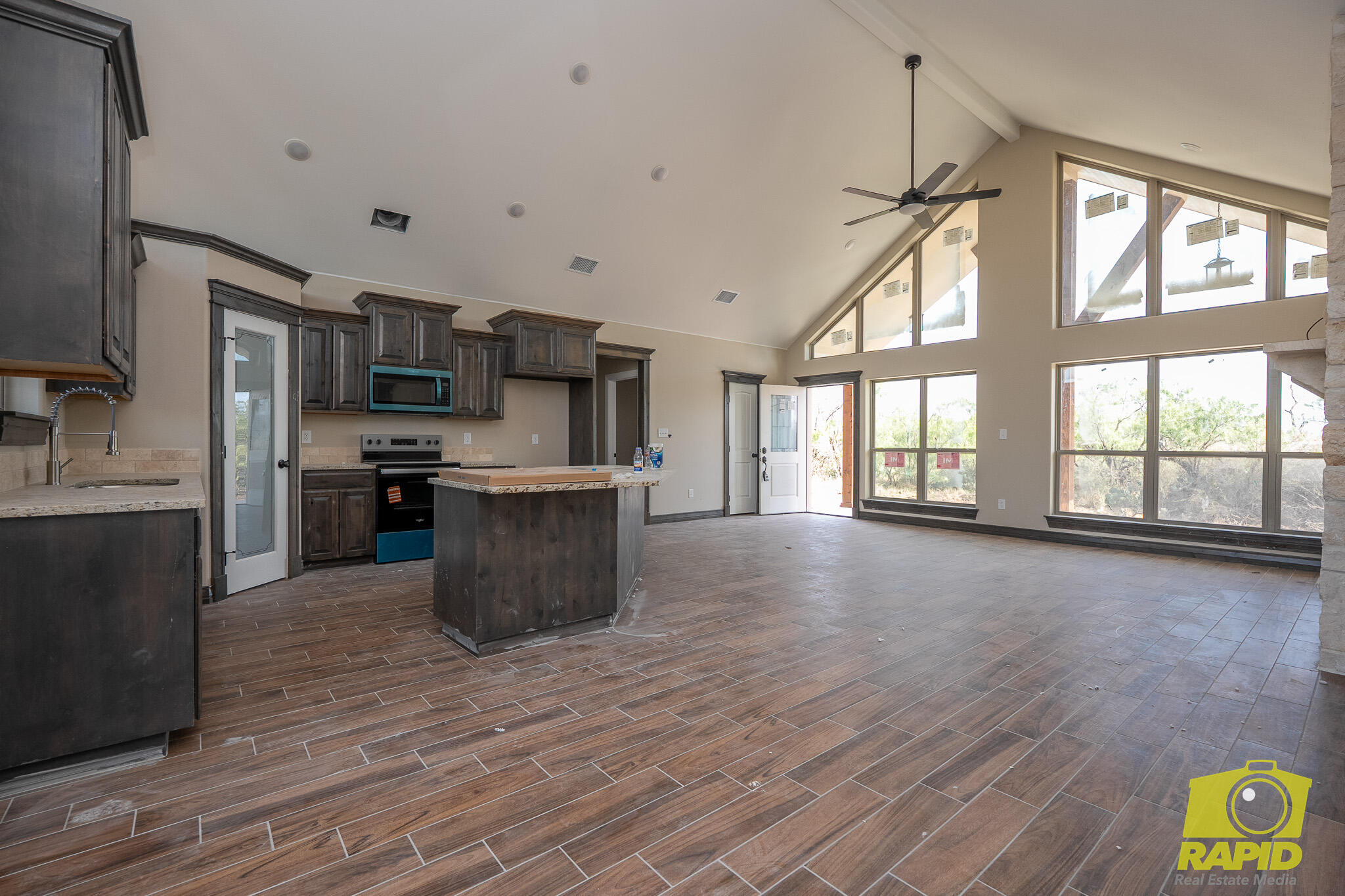 9641 Jaguar Trail Property Photo 3