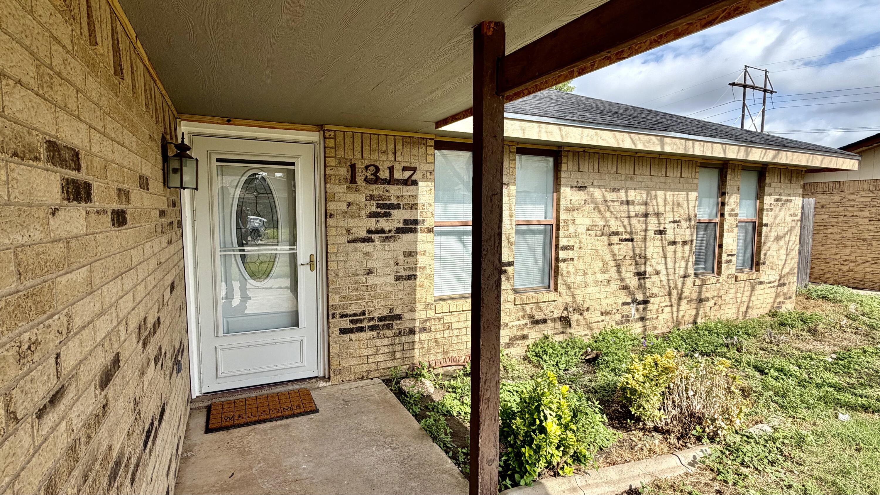 1317 Gregory Drive Property Photo 4