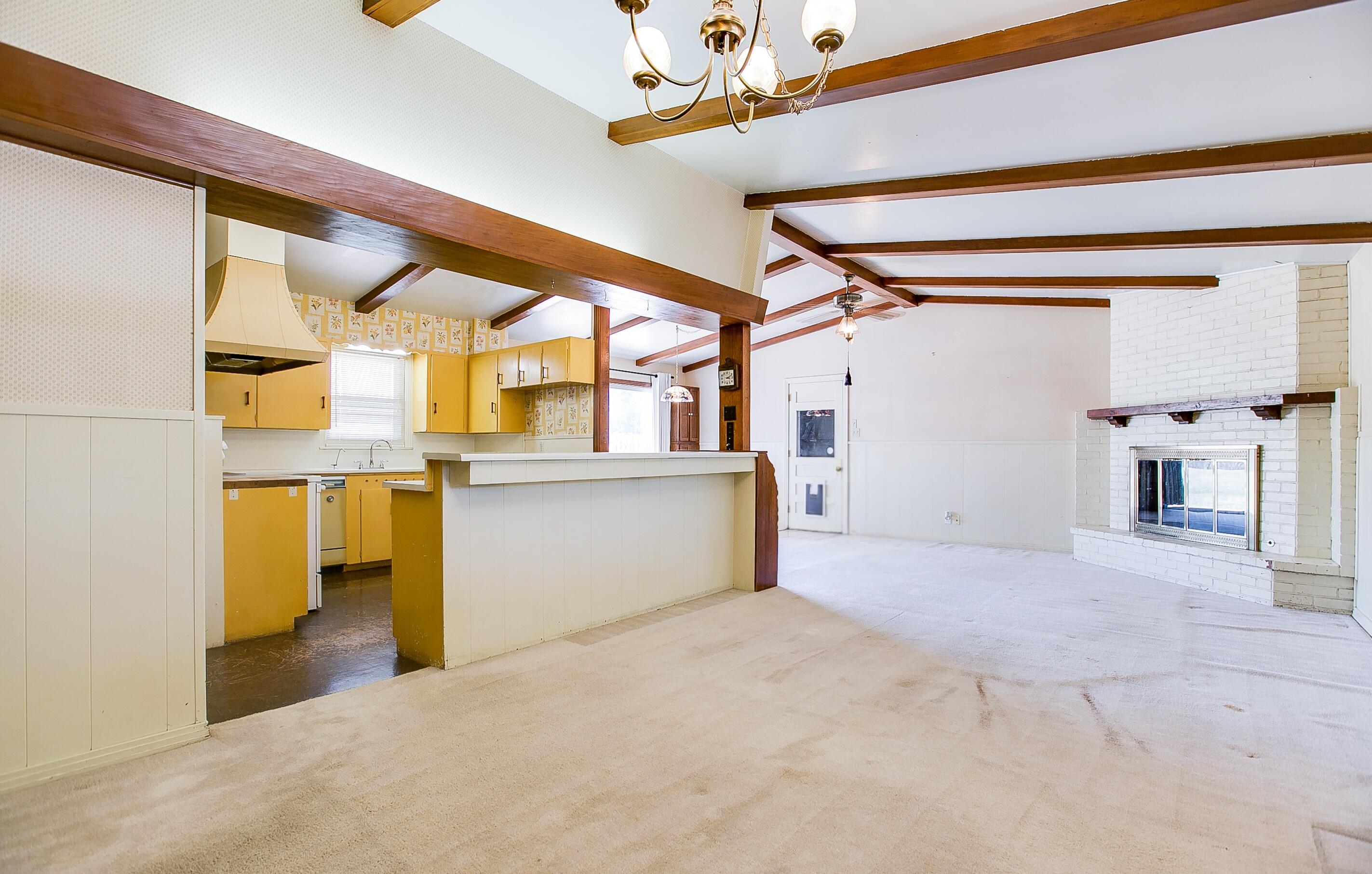 2811 W Twohig Avenue Property Photo 6