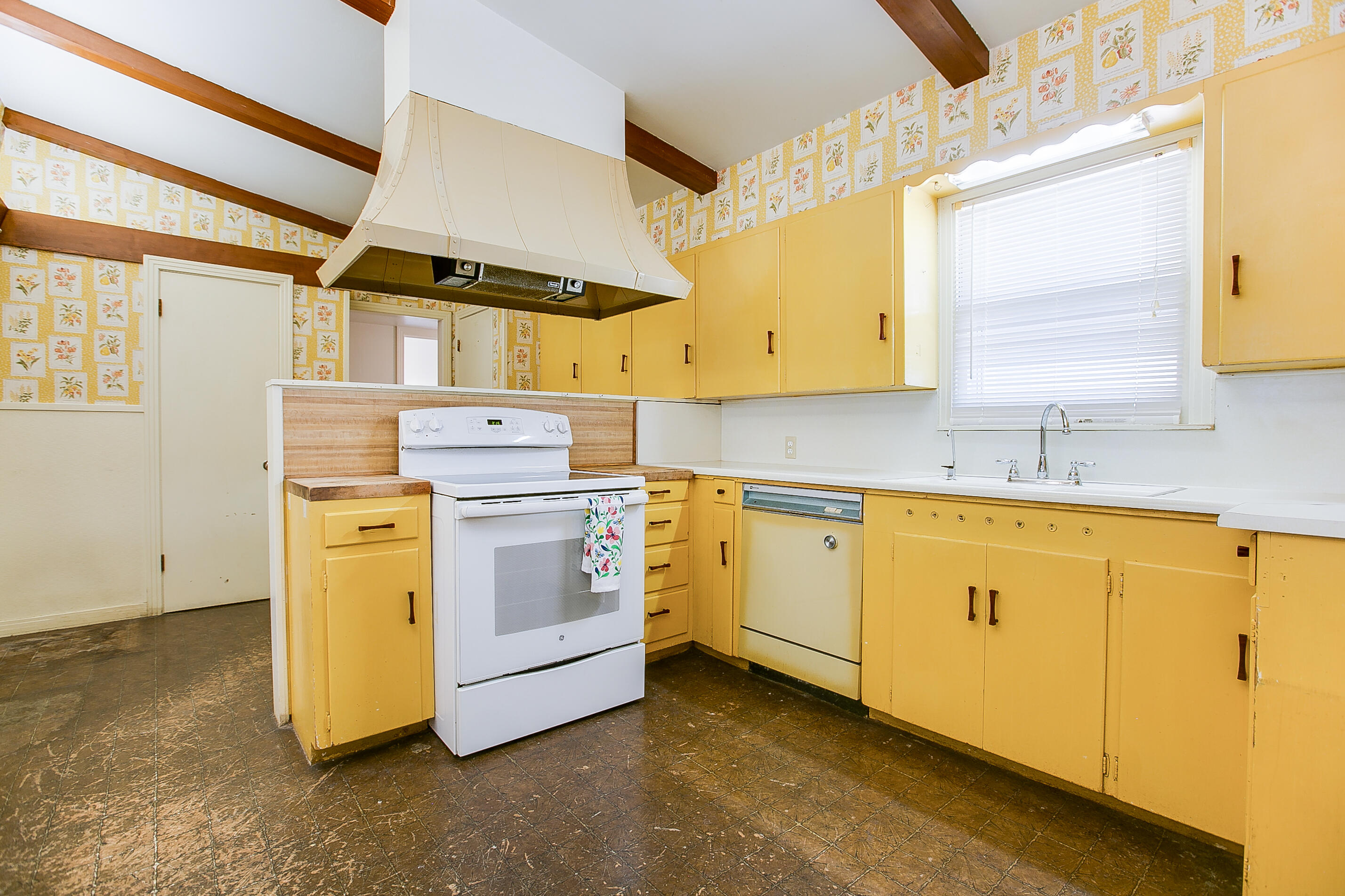 2811 W Twohig Avenue Property Photo 13