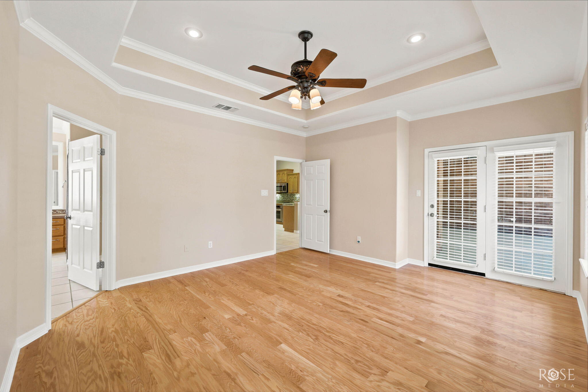 6030 Kingsbridge Drive Property Photo 21