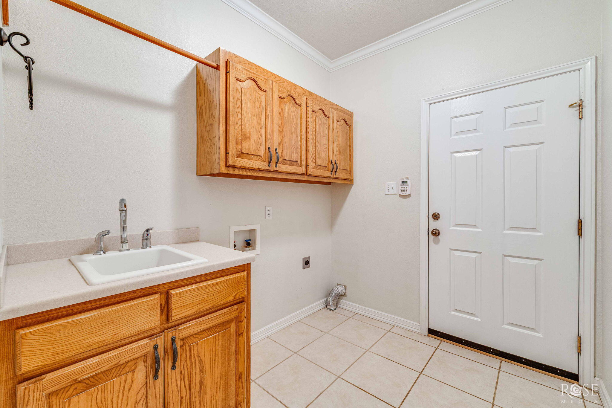 6030 Kingsbridge Drive Property Photo 31