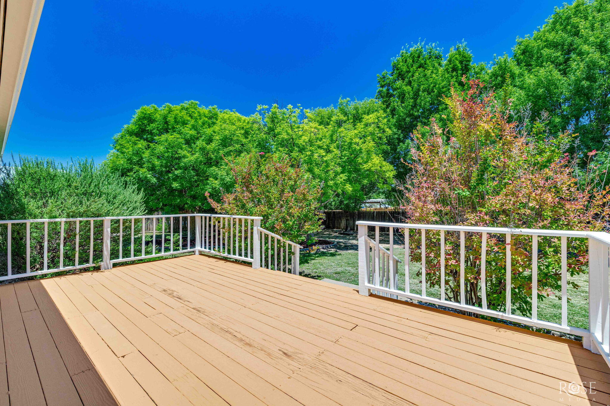 6030 Kingsbridge Drive Property Photo 34