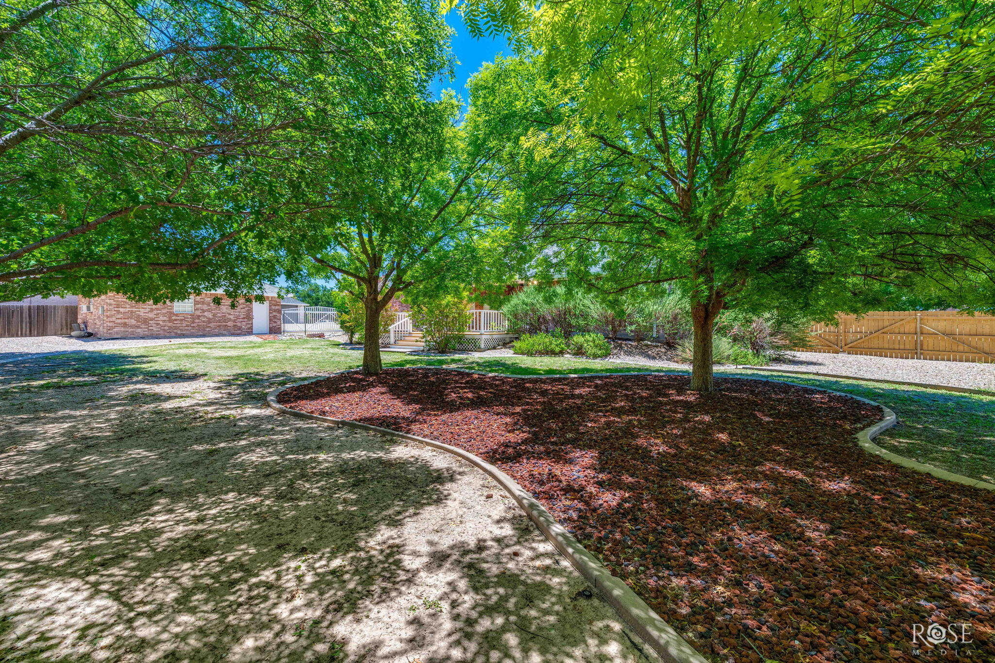 6030 Kingsbridge Drive Property Photo 37