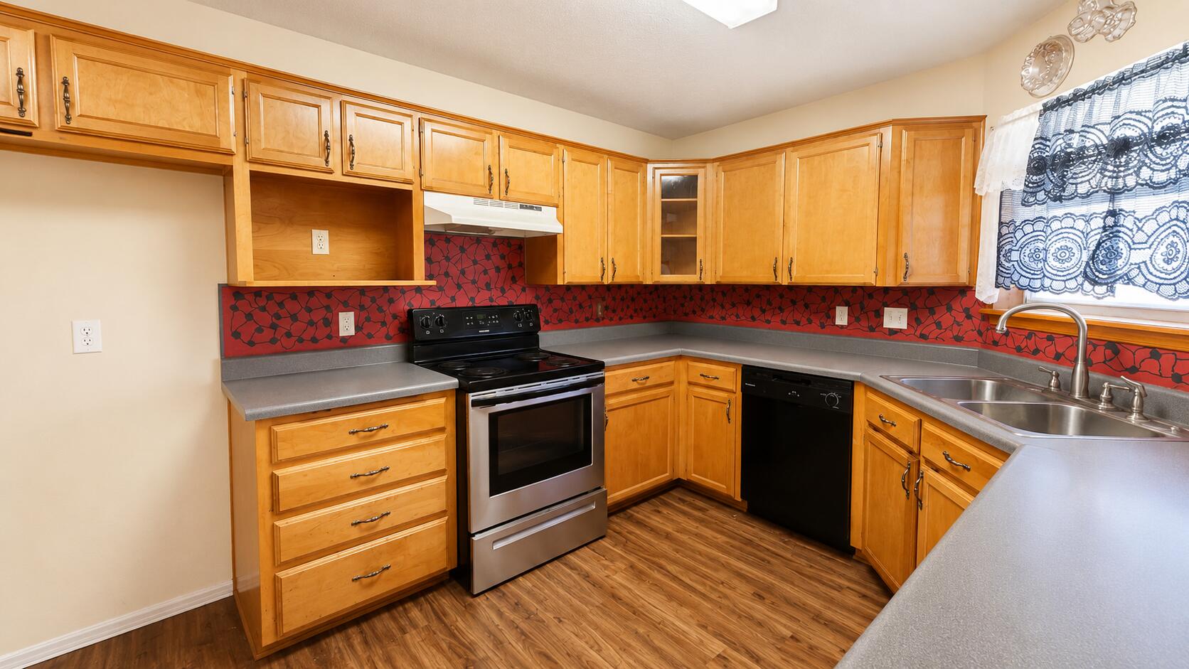 8165 Hackberry Lane Property Photo 6