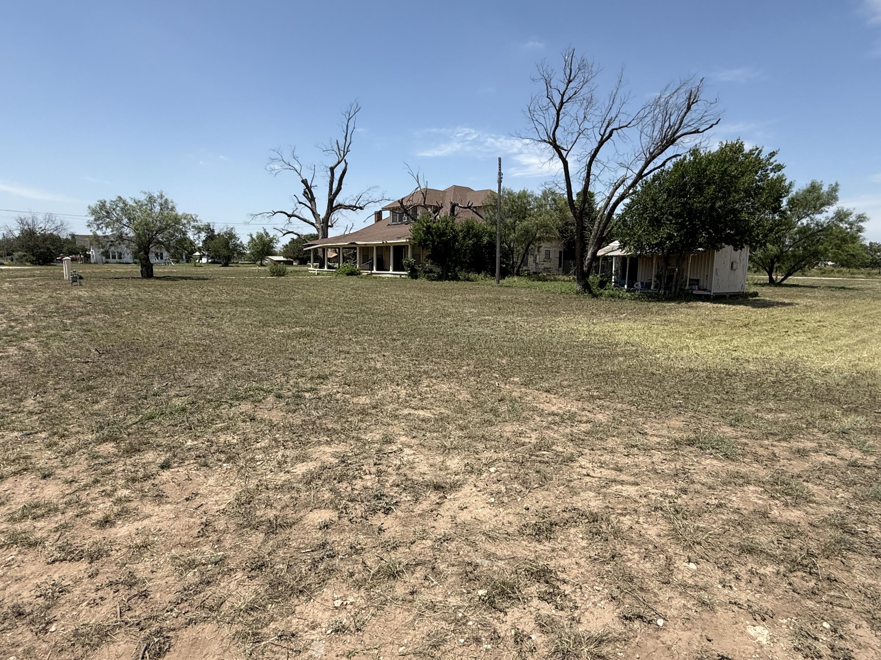 253 N Sims Avenue Property Photo 2