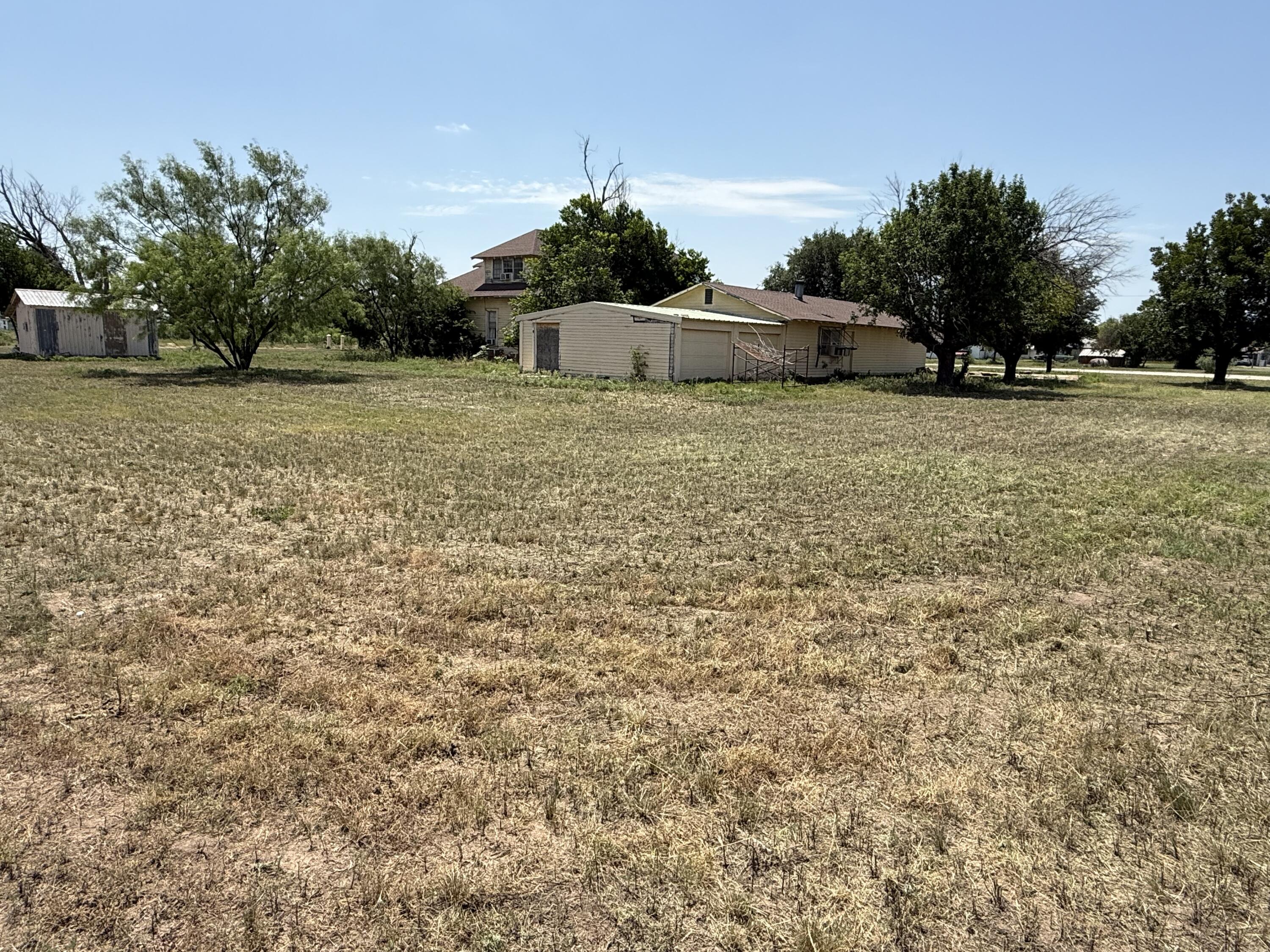 253 N Sims Avenue Property Photo 3