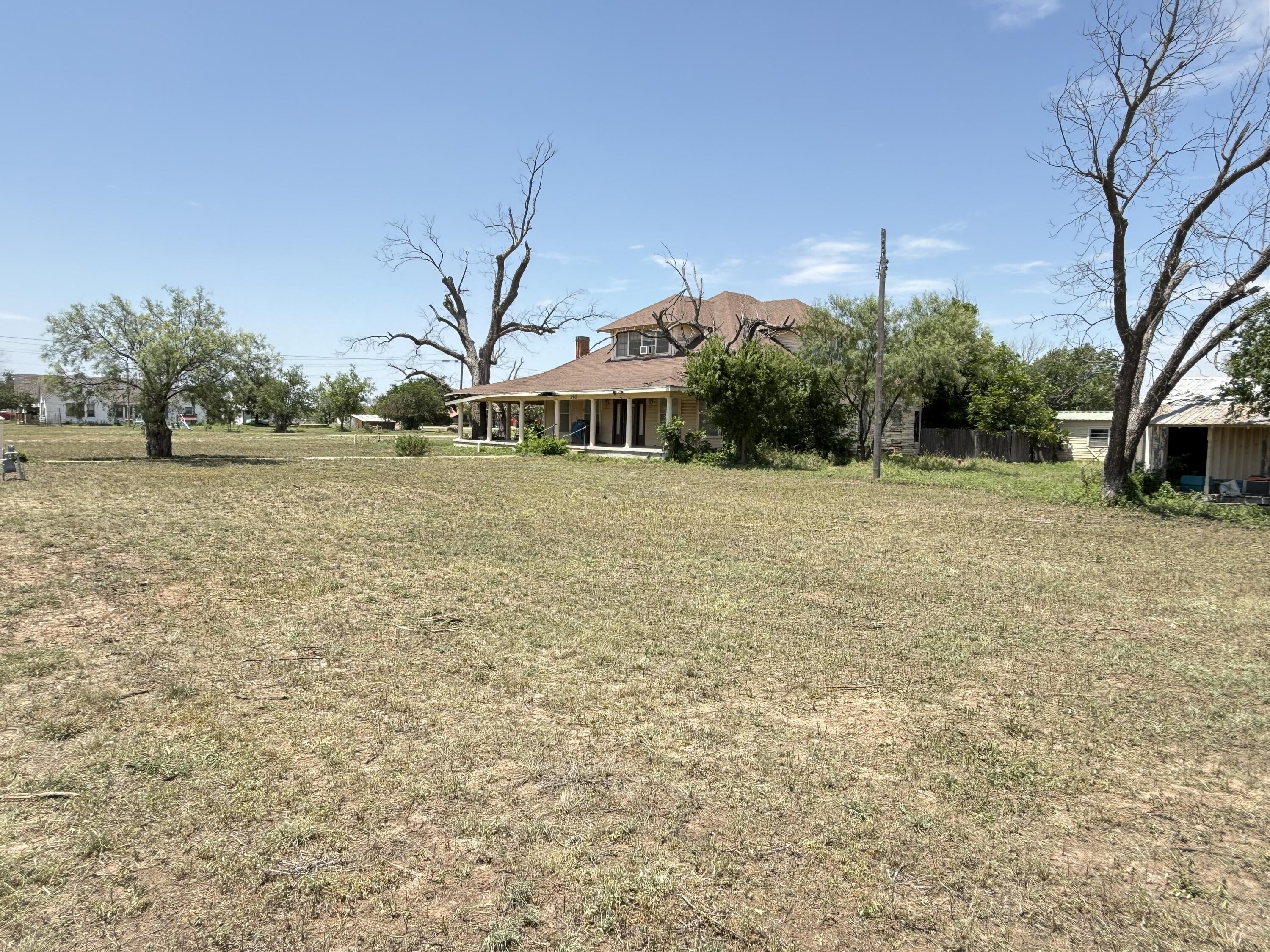 253 N Sims Avenue Property Photo 6
