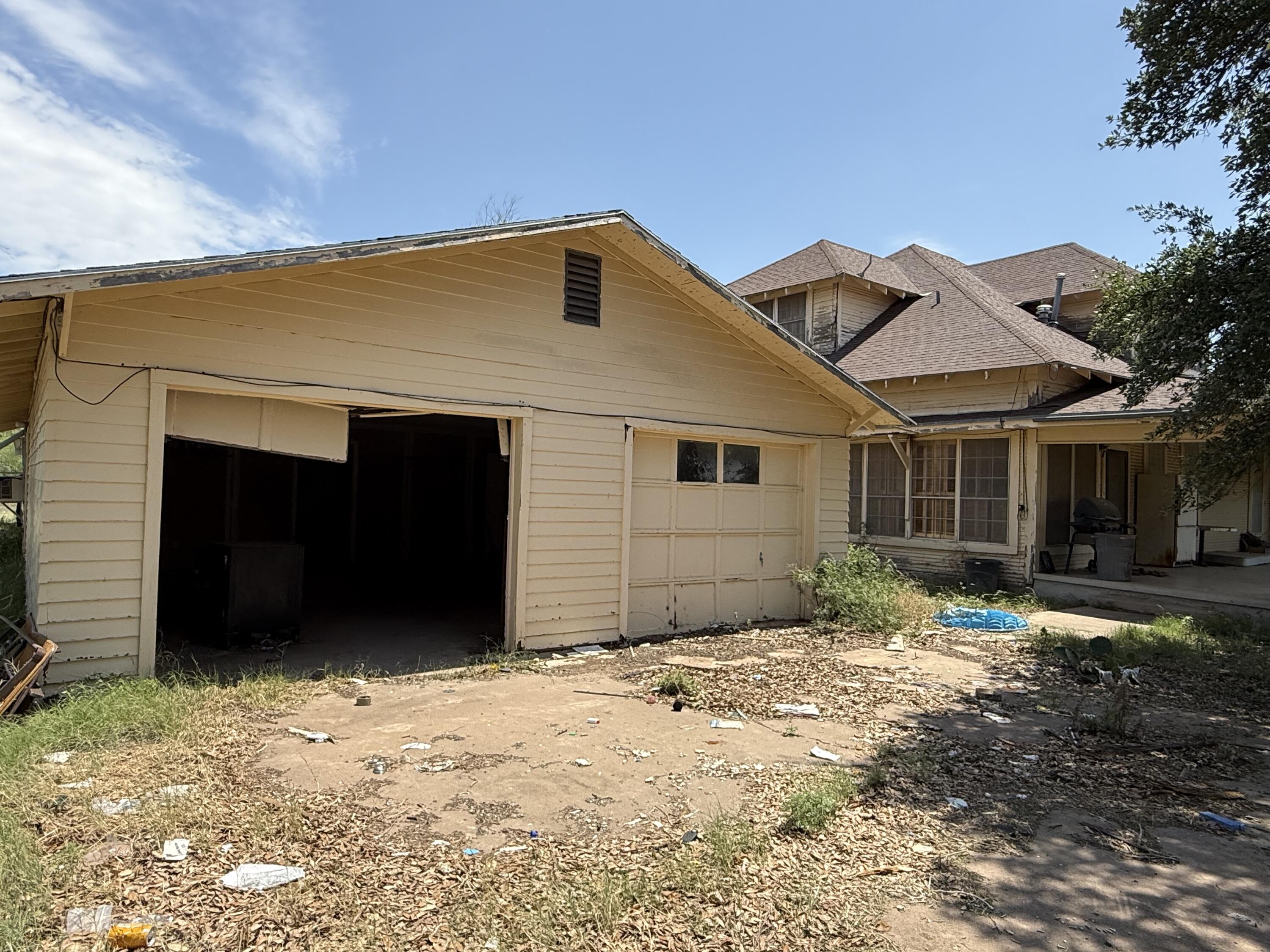 253 N Sims Avenue Property Photo 8