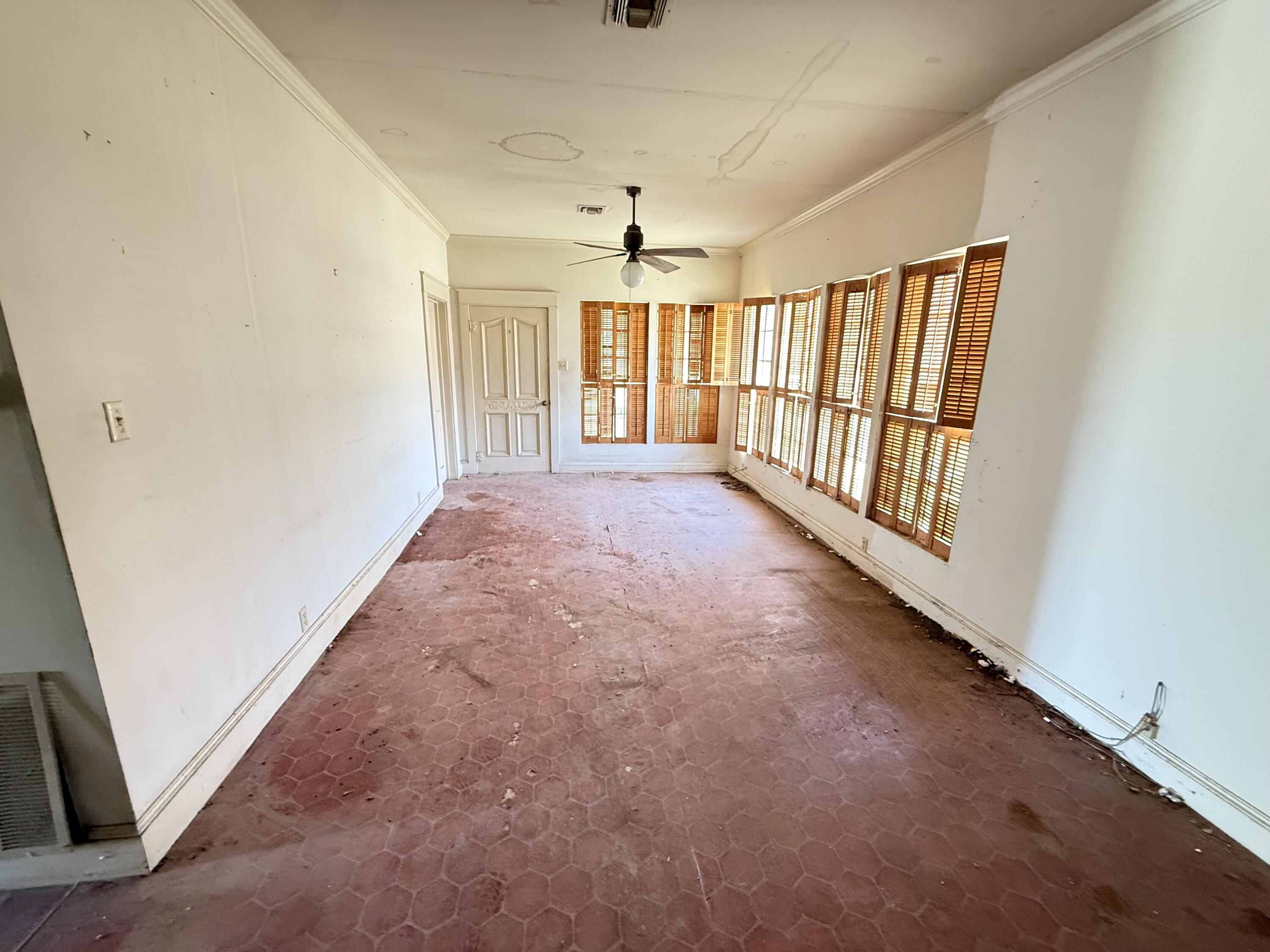 253 N Sims Avenue Property Photo 16