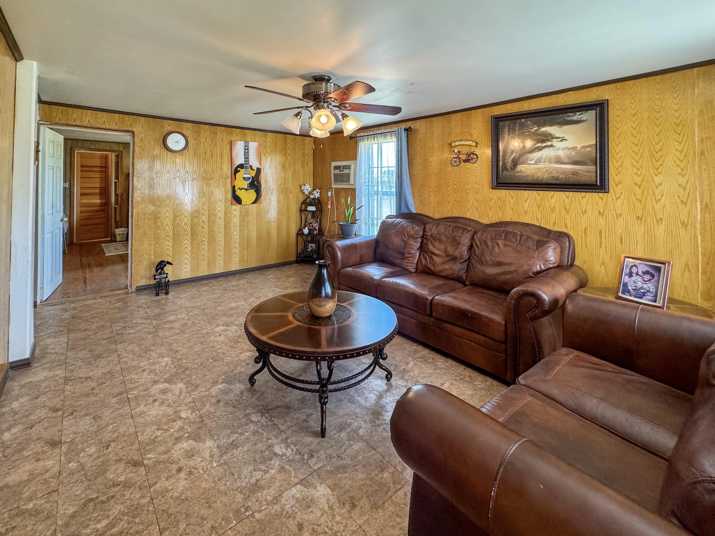 604 Hall Street Property Photo 13