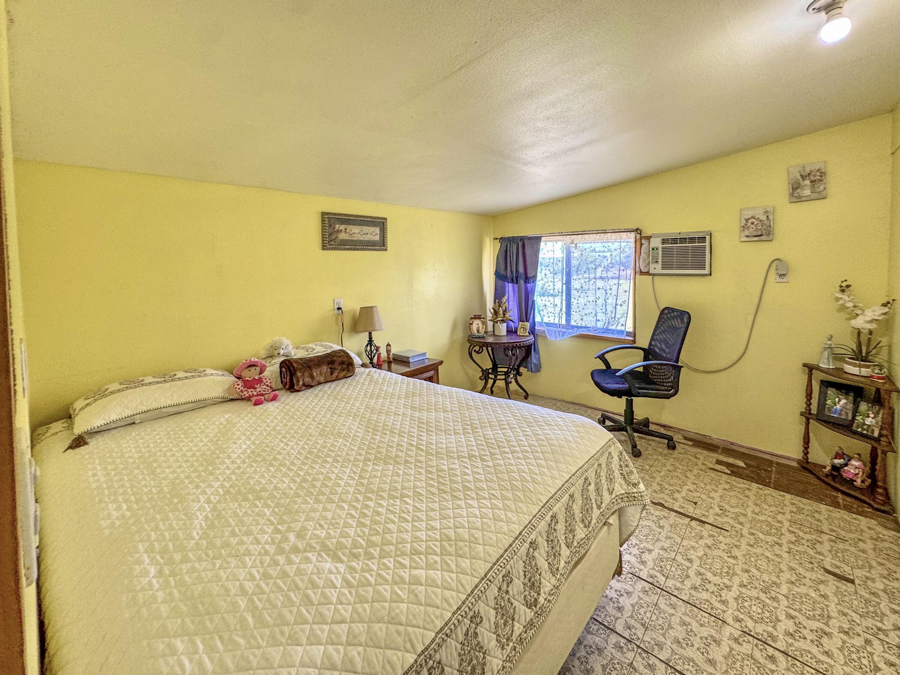 604 Hall Street Property Photo 26