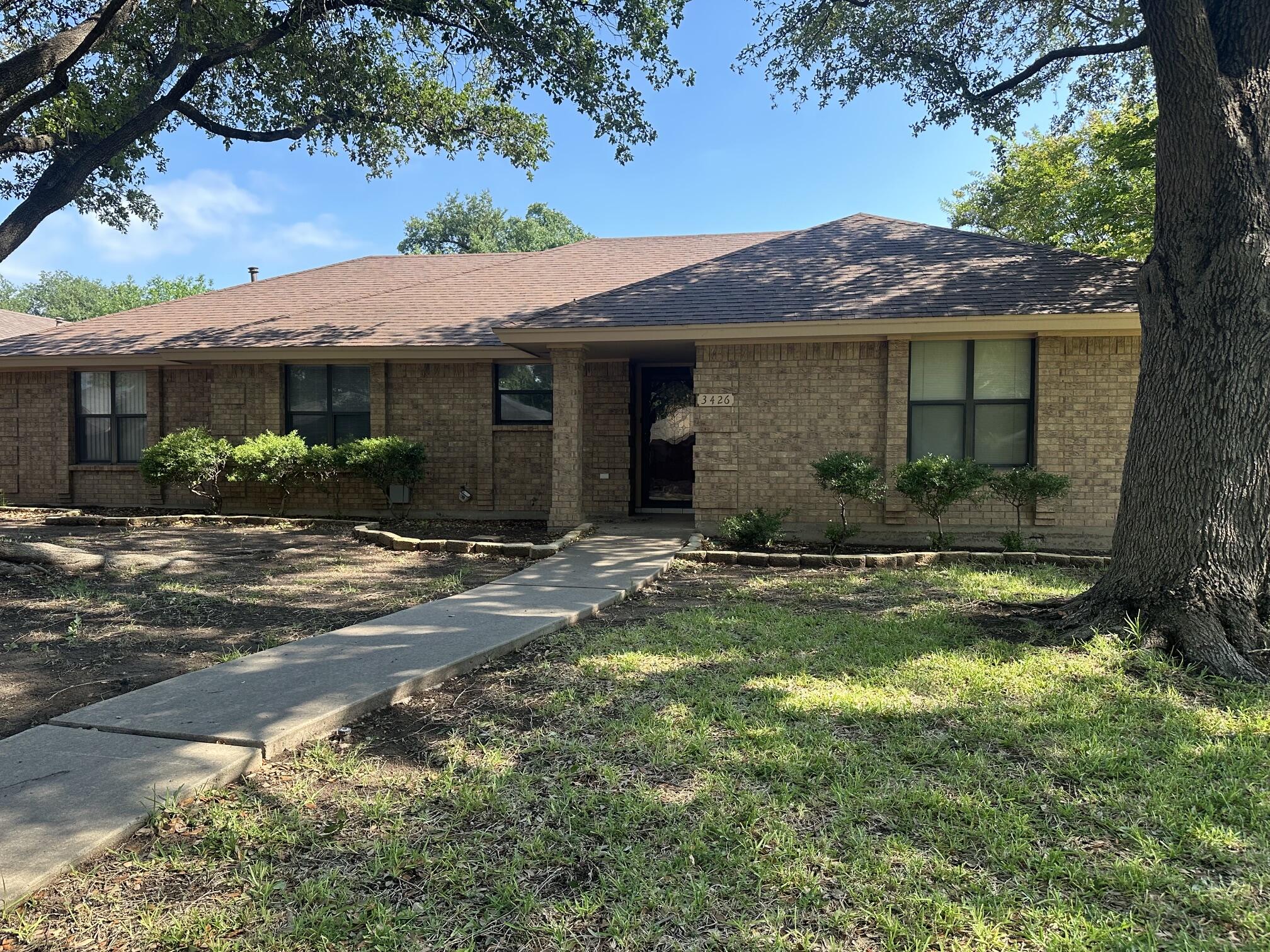 3426 Cedarhill Drive Property Photo 1