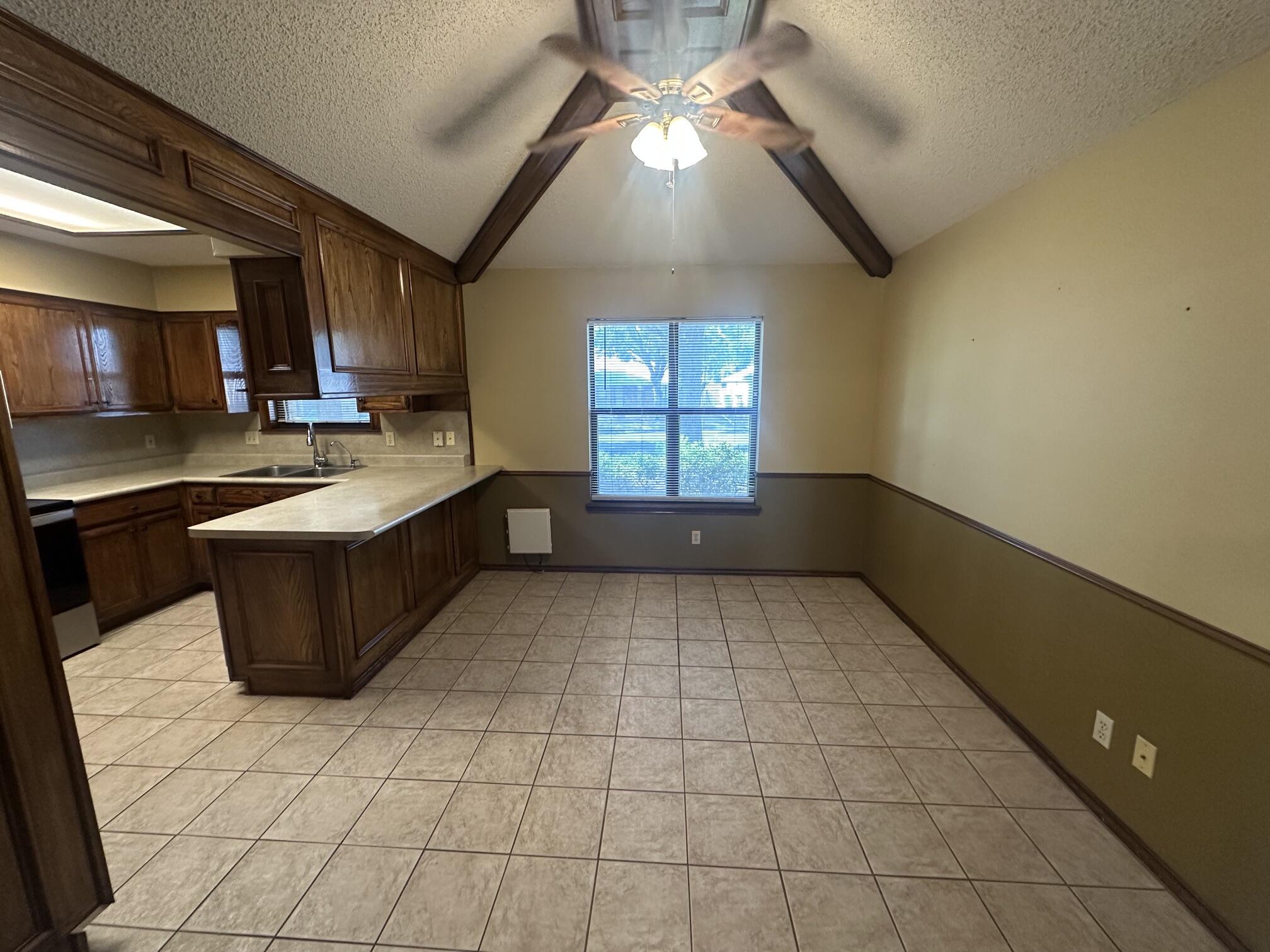 3426 Cedarhill Drive Property Photo 4