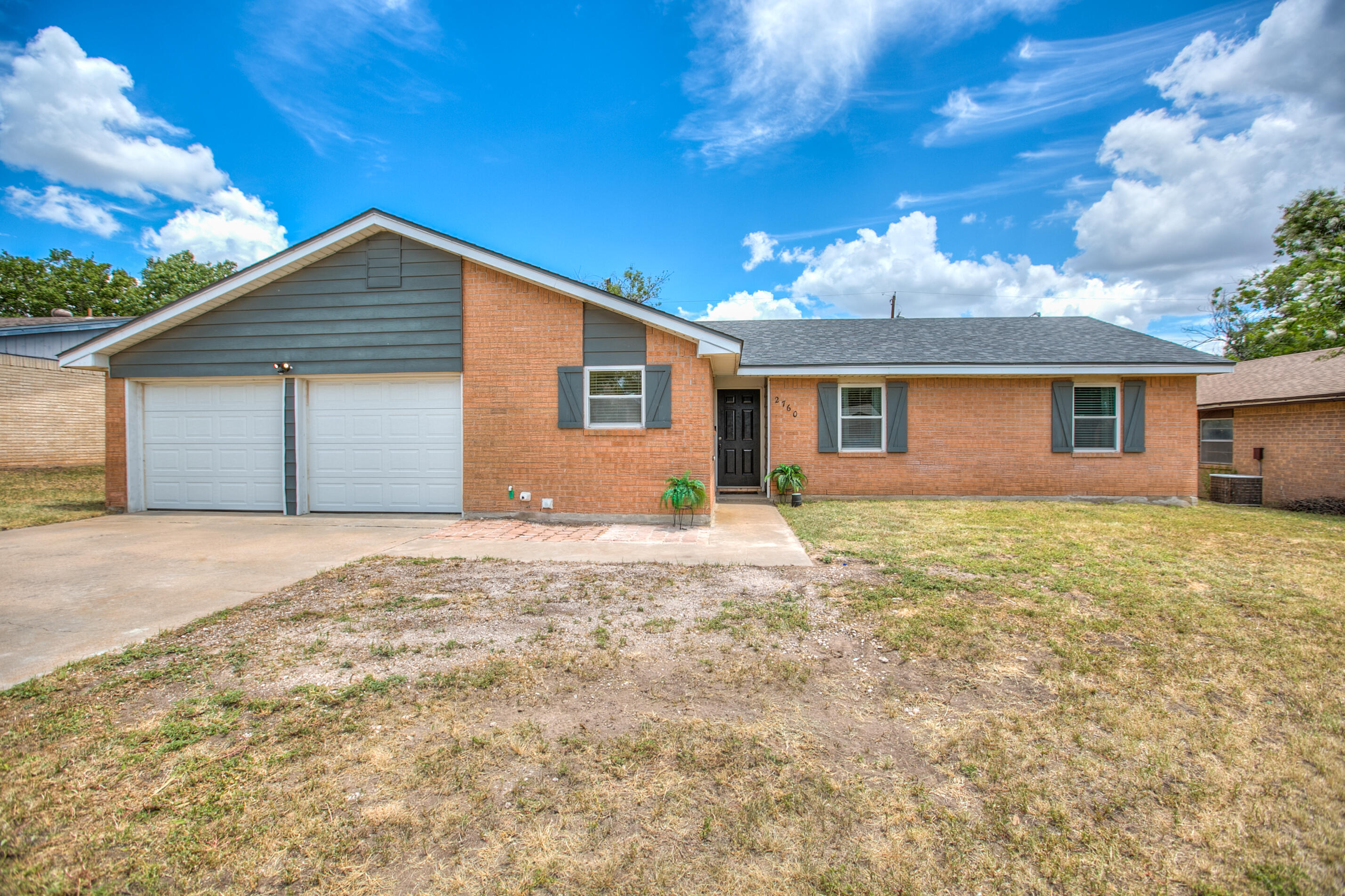 2760 Eunice Drive Property Photo 1