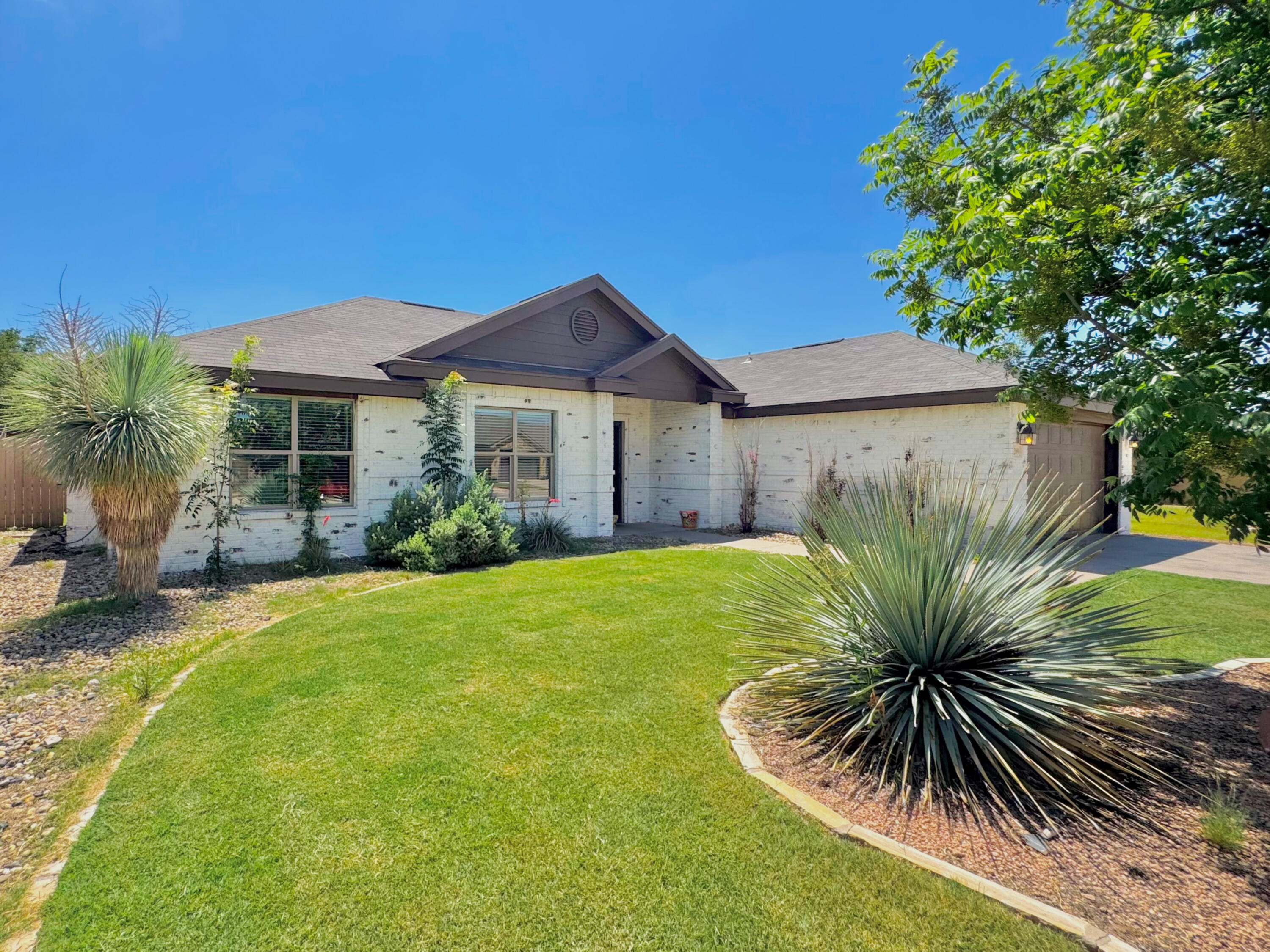 1209 Daniel Street Property Photo 5