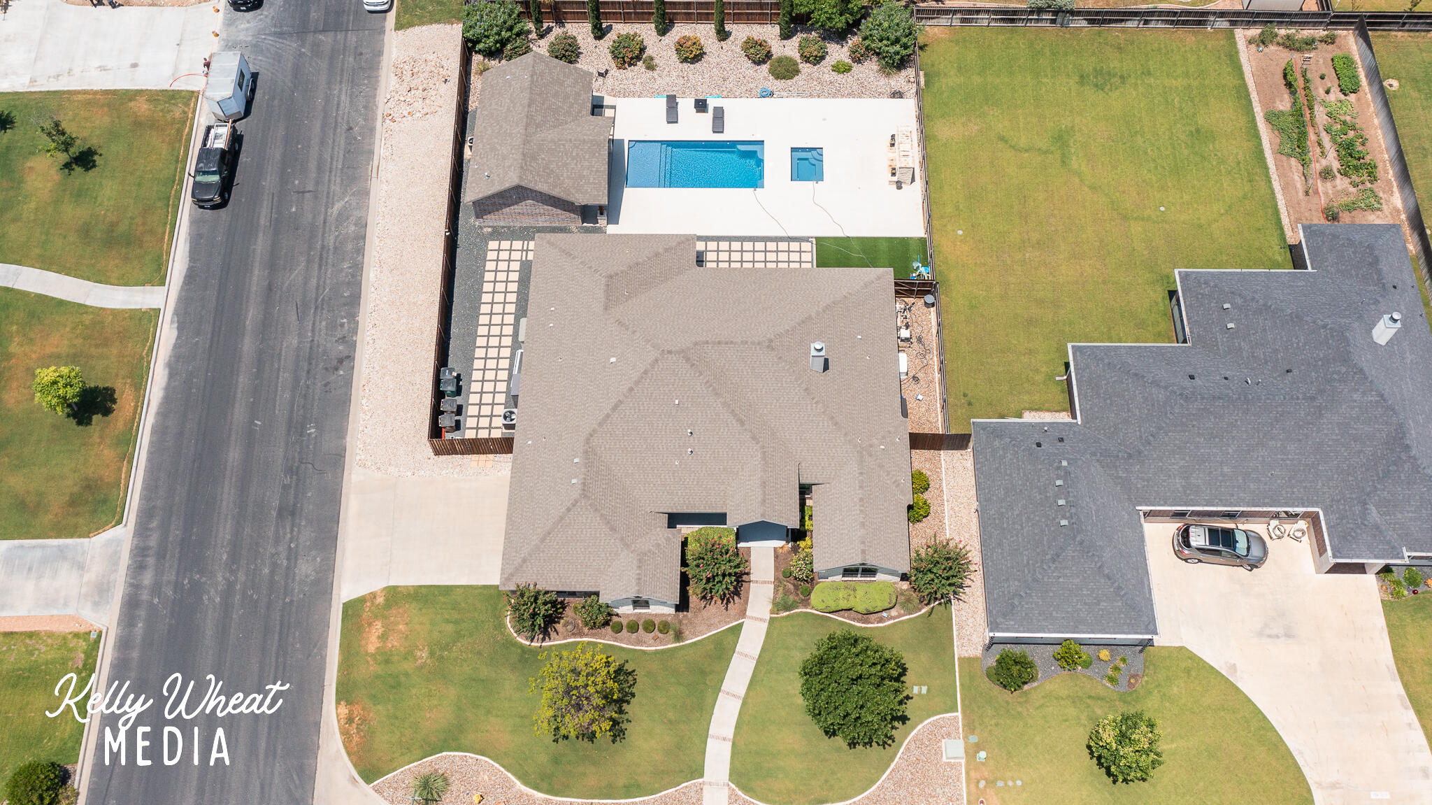 4757 Shadow Creek Drive Property Photo 2
