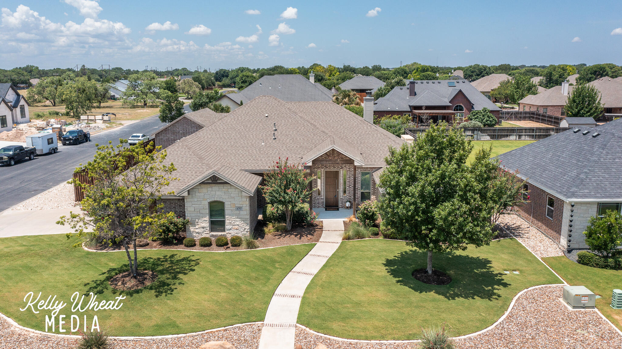 4757 Shadow Creek Drive Property Photo 4