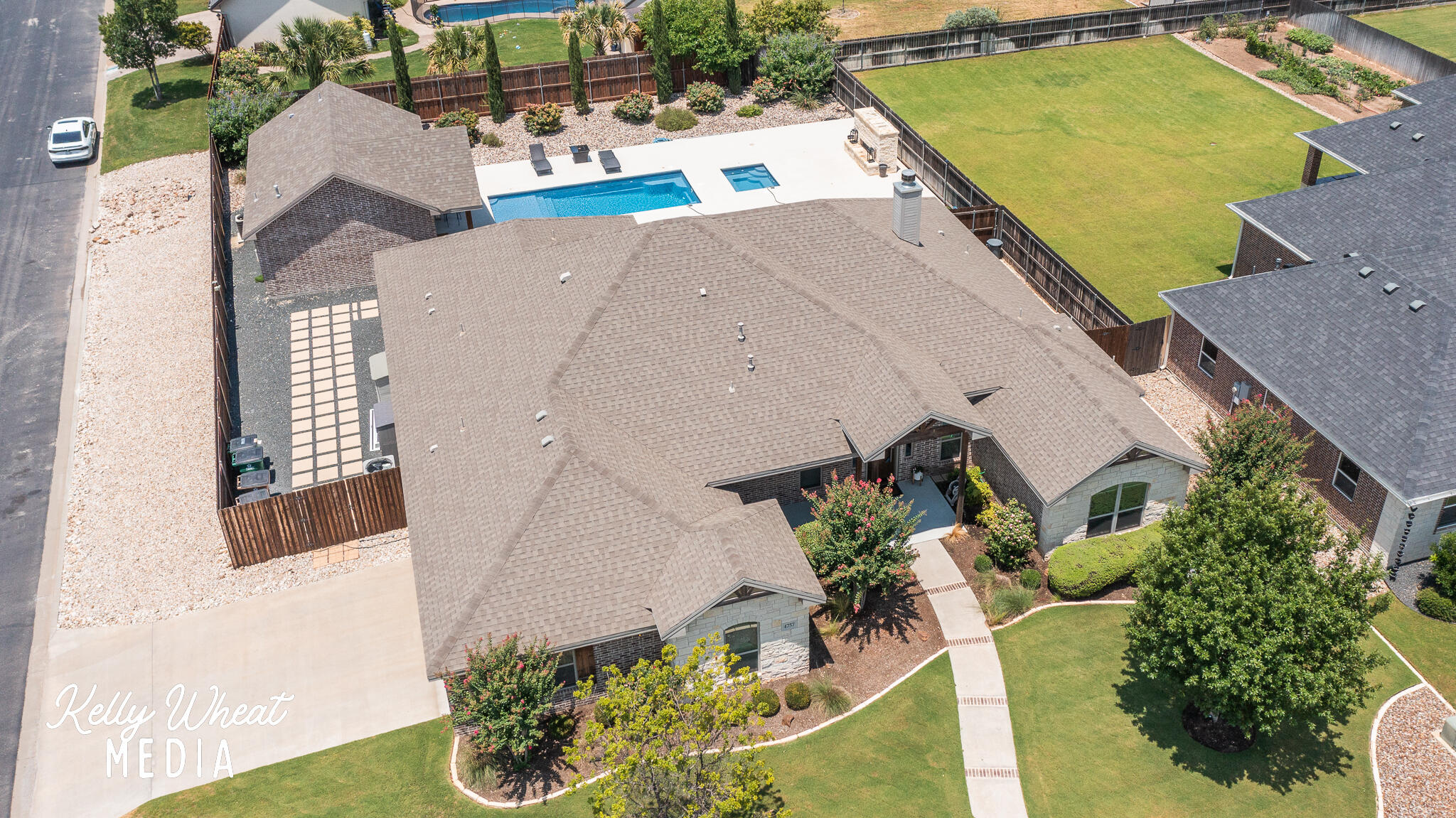 4757 Shadow Creek Drive Property Photo 6