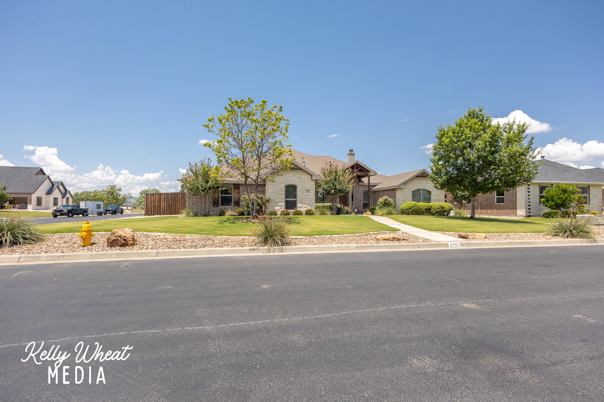 4757 Shadow Creek Drive Property Photo 8